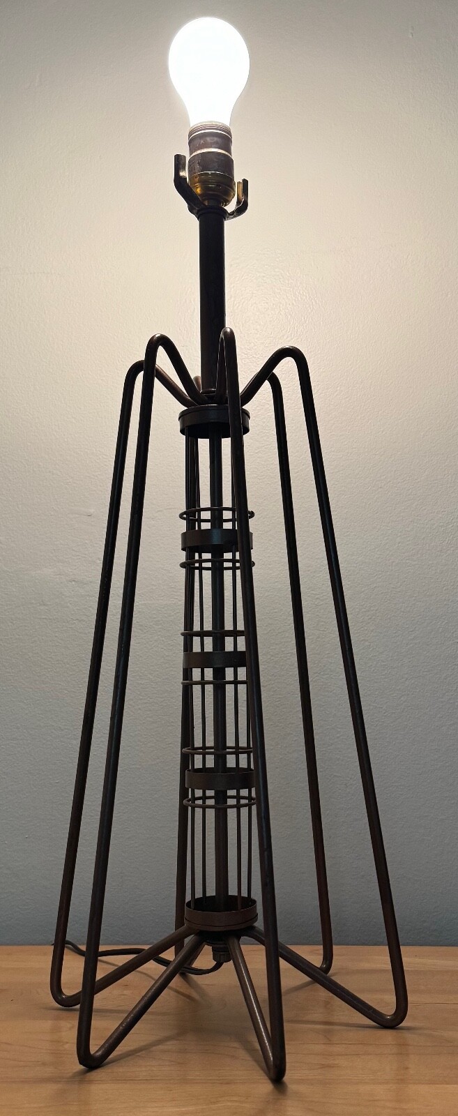 Vintage Ferris-Shacknove Iron Lamp Mid Century MCM Modern Metal Lighting 50s 60s