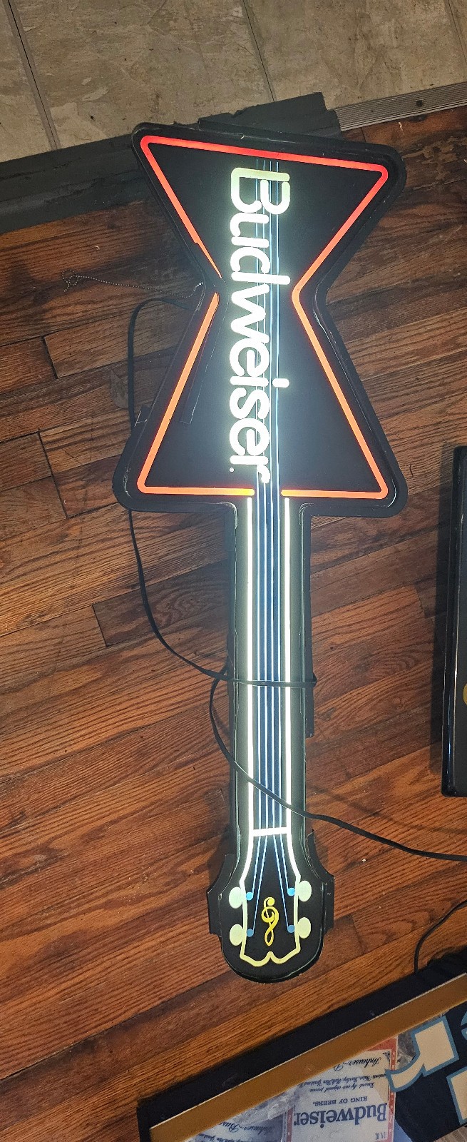 Vintage Budweiser Guitar Neon Light Up Sign Anheuser Busch Bar Beer 1980s 1990