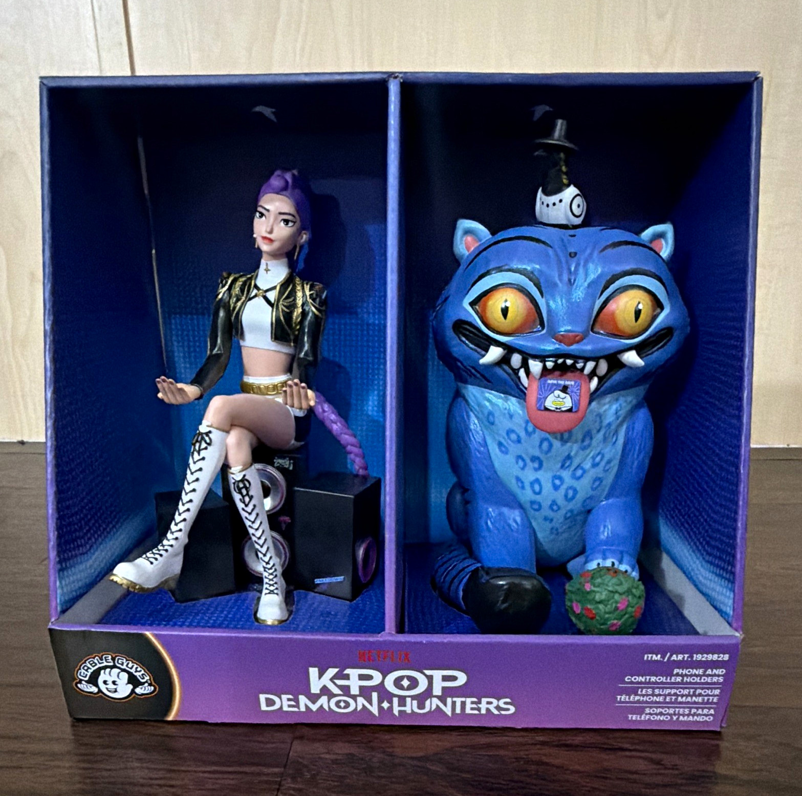 Netflix K-Pop Demon Hunters Phone and Controller Holder Stand Set Cable Guys NIB