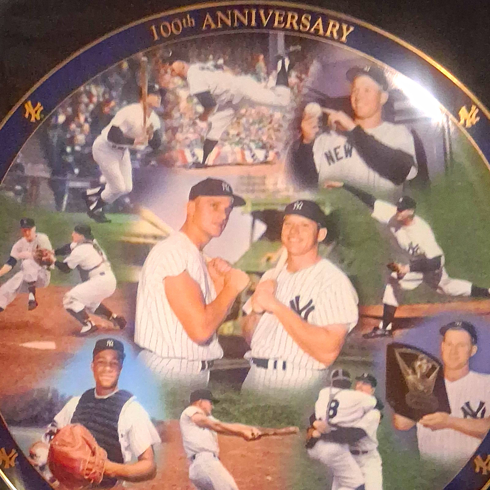 The Danbury Mint Yankees 100th Anniversary Ceramic Collector Plate A729