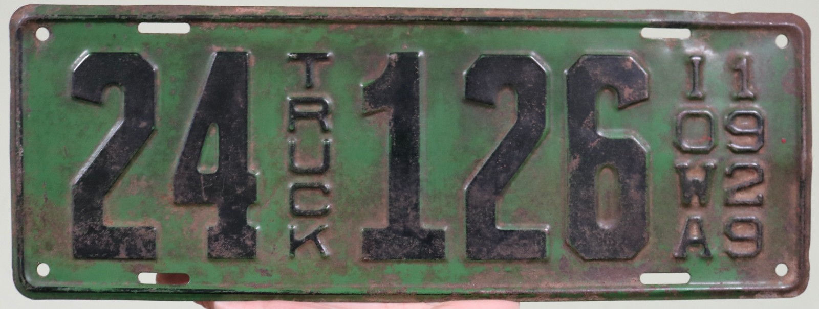 RARE 1929 IOWA LICENSE PLATE TRUCK