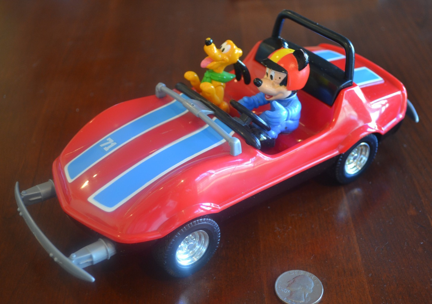 VERY RARE DISNEY WORLD TOMORROWLAND SPEEDWAY MICKEY MOUSE PLUTO RED RACE CAR RC