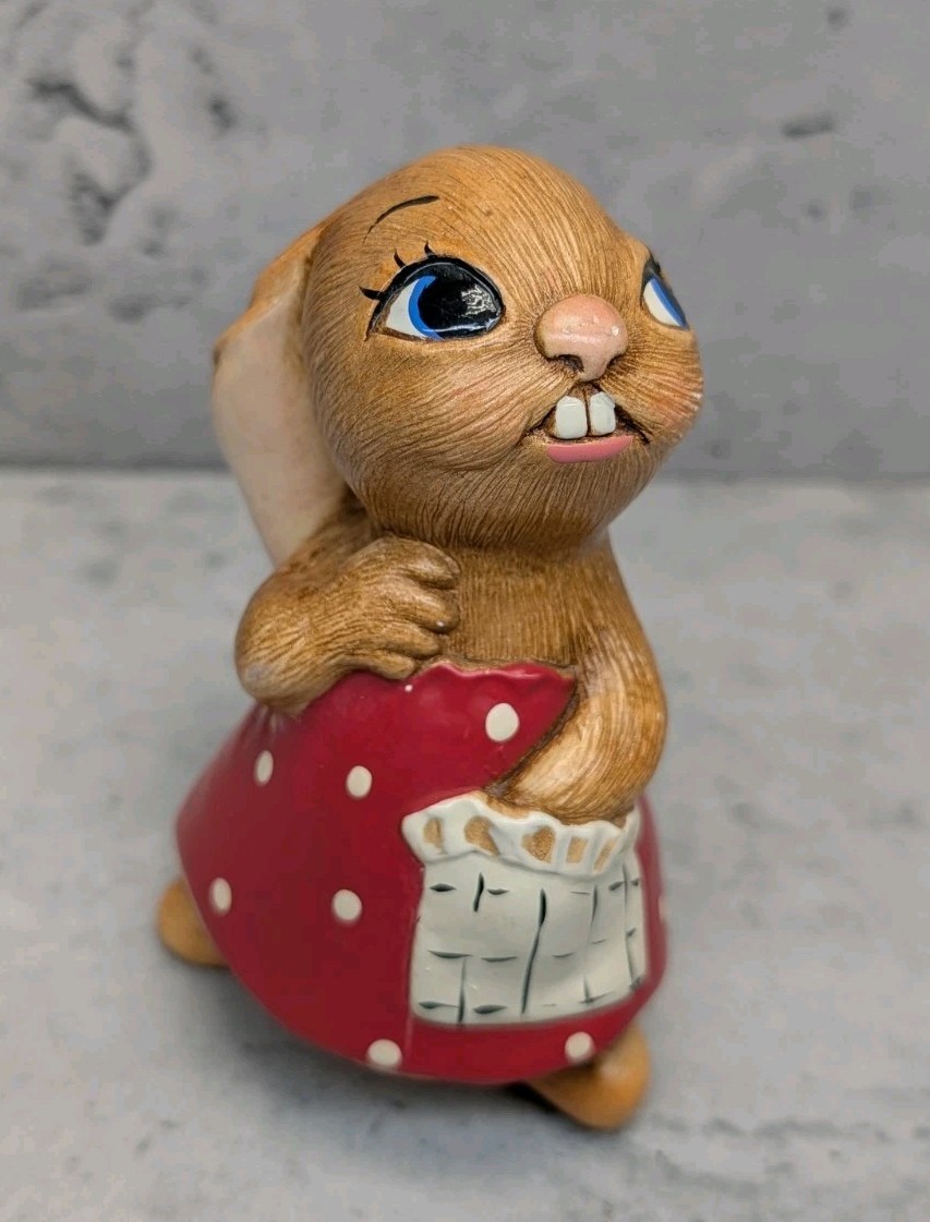 Vintage Pendelfin Snuggles Rabbit Figurine Hand Painted Stonecraft Made England