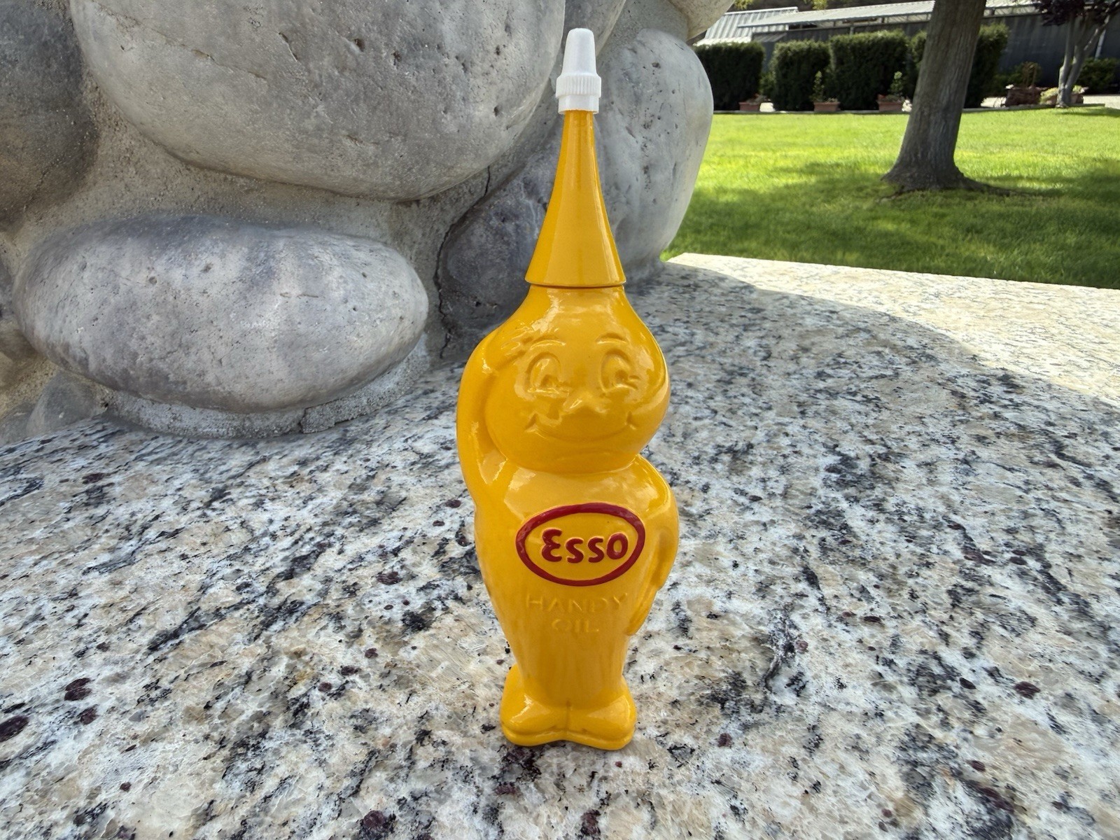 Vintage Gulfoil Esso Handy Oil Yellow Original Advertising Theme