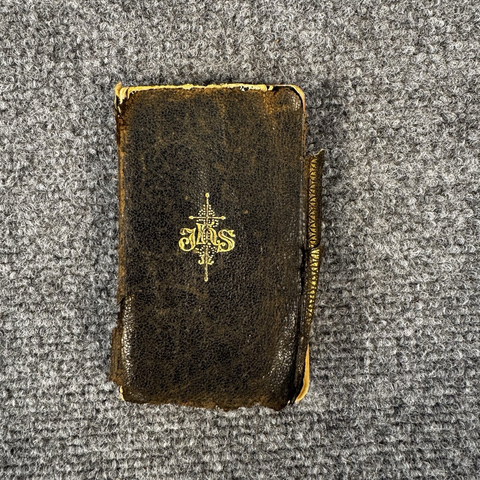 WWII 1939 Catholic Prayer Book Soldier Used Pocket Missal IHS Cover Militaria