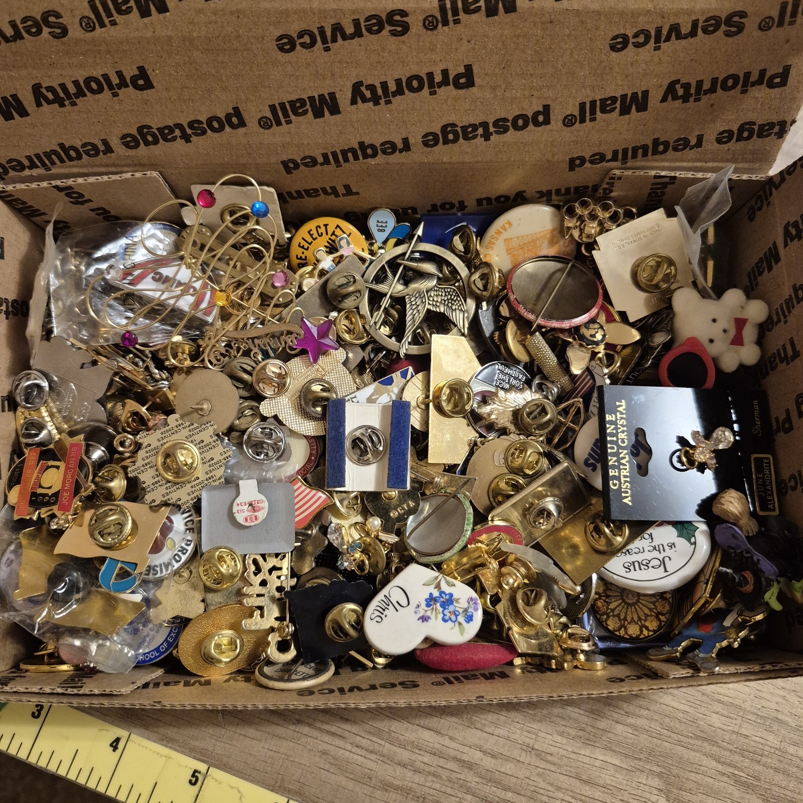 Huge 400 Lapel Pin Lot Vintage Travel Advertisement Religious Crystal Gold Plate