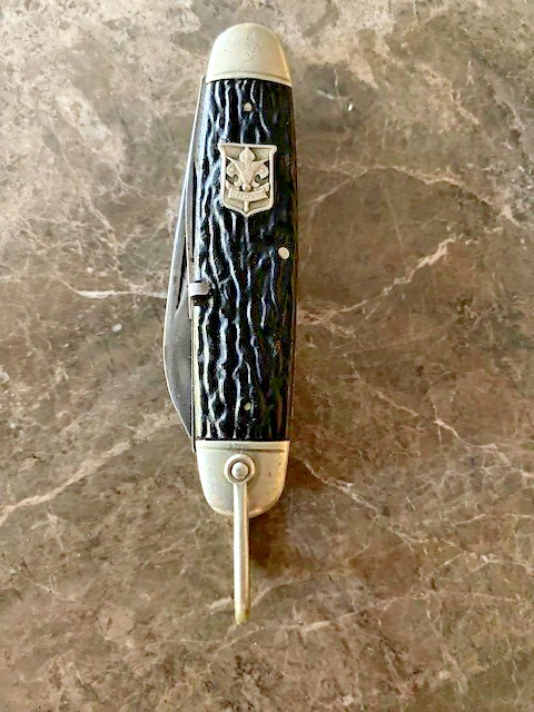 Vintage LFC/Universal 1931-1939 Boyscout Knife With Raised Shield 04666 4 Blade