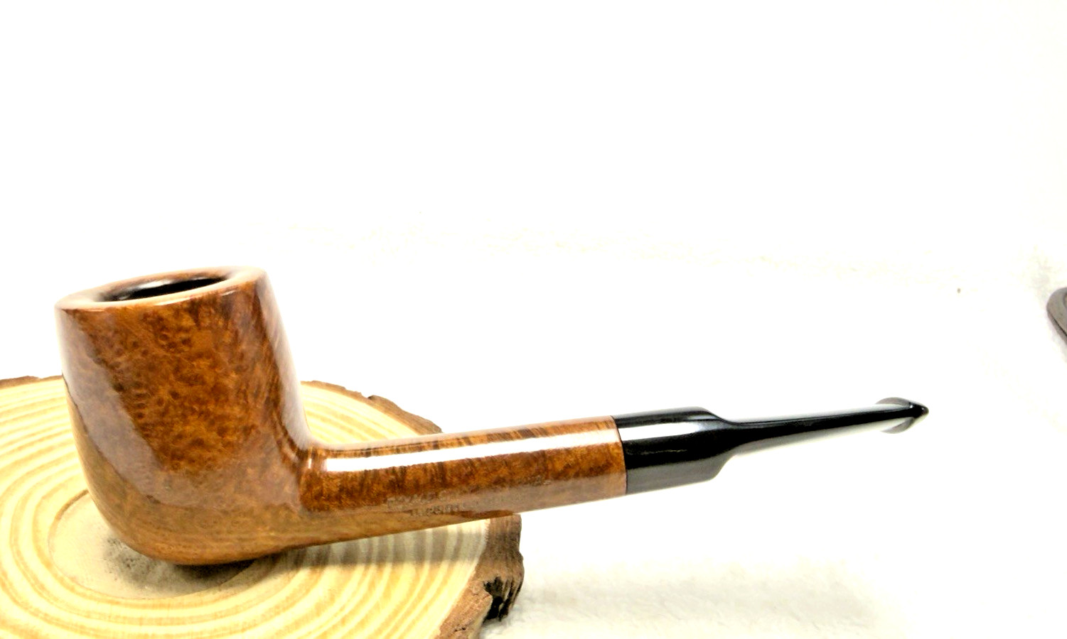 ROYALE CAPTAIN SPECIAL Vintage Smooth Lovat w Round Shank & Saddle Ebonite Stem