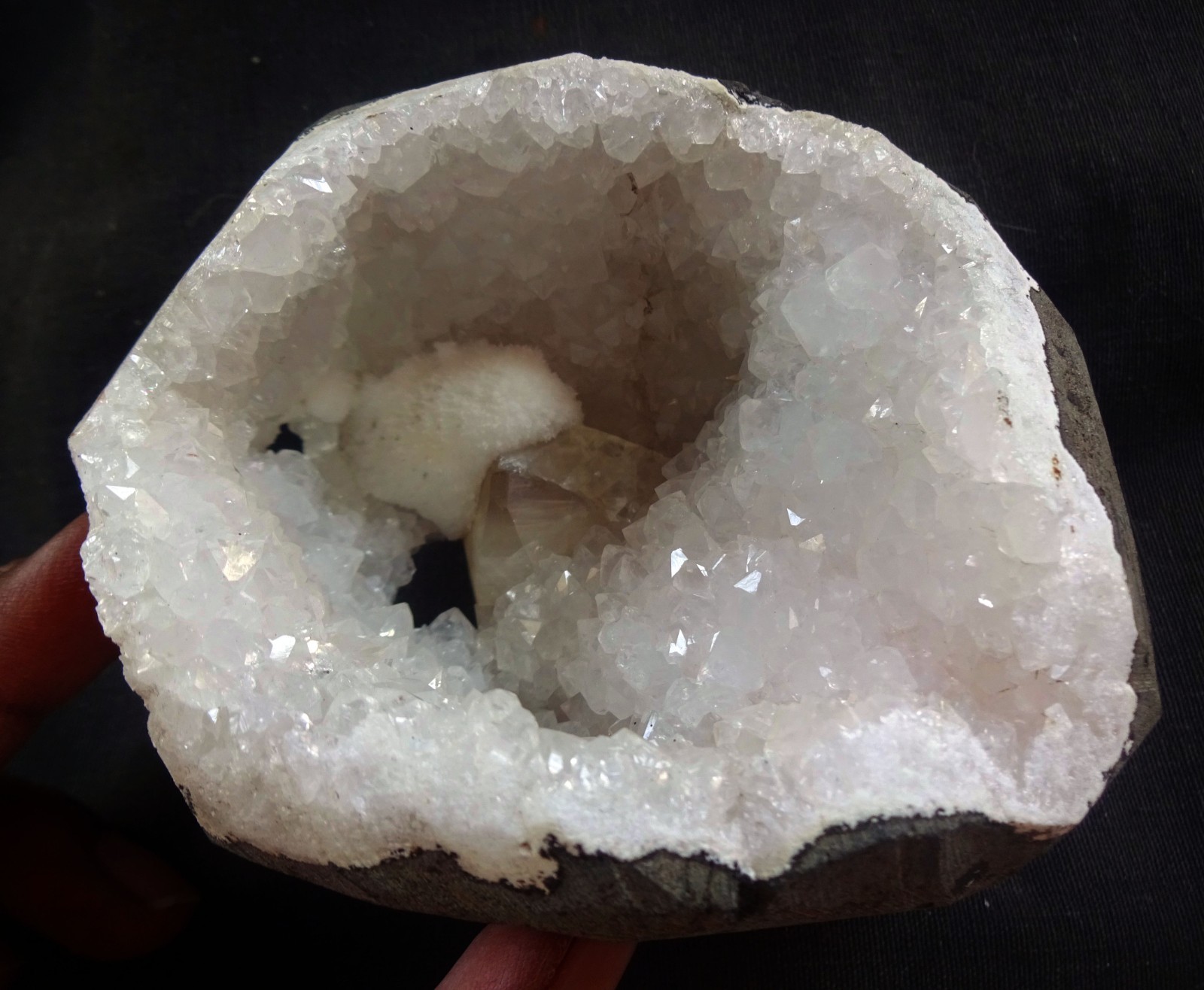 STUNNING OKENITE BALL W/ CALCITE CRYSTALS IN MM QUARTZ GEODE ROCKS MINERALS+27.2