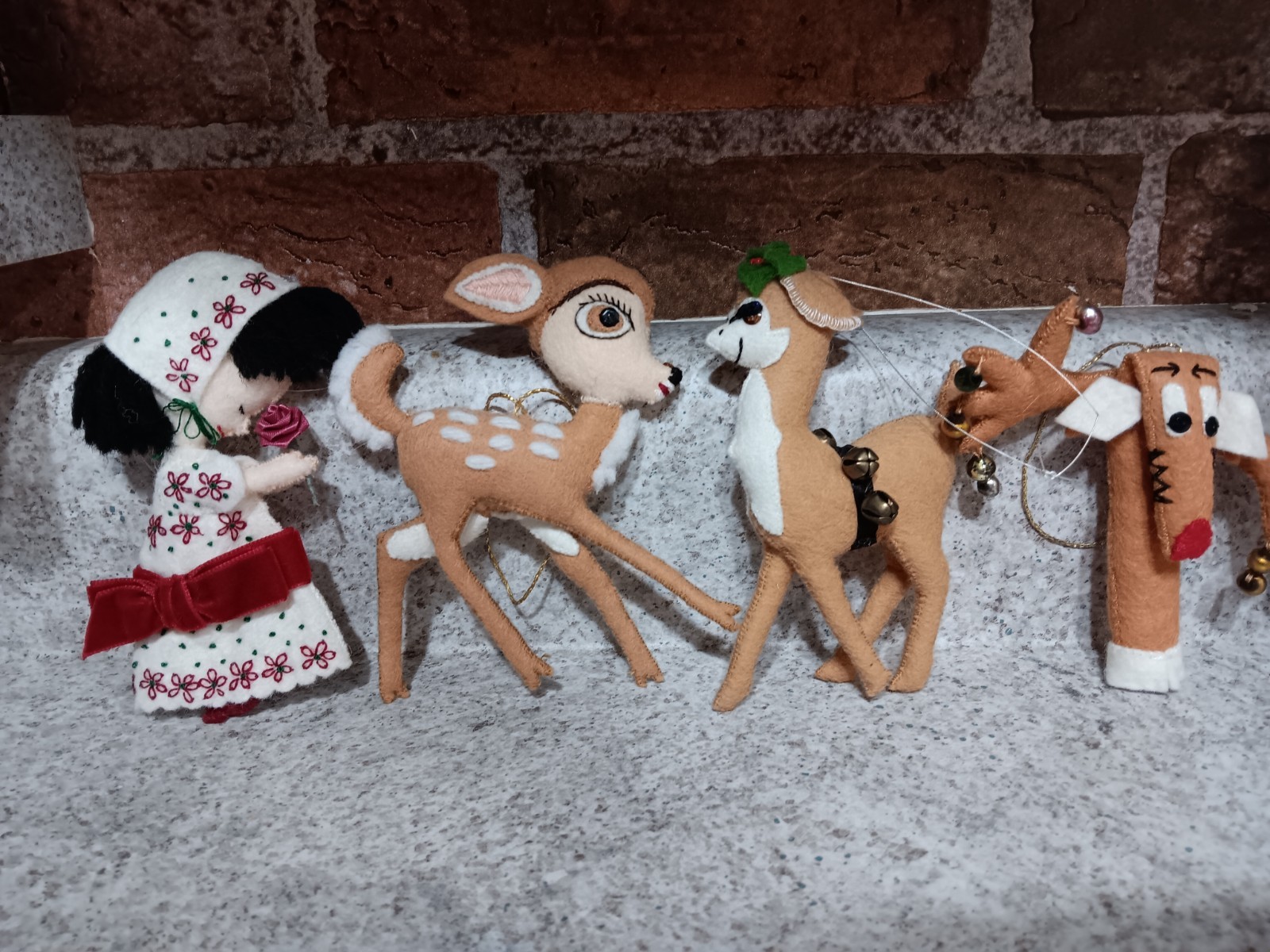 1980\'s Vintage Lot Of 32 Unique Handmade Felt And Yarn Christmas Ornaments 