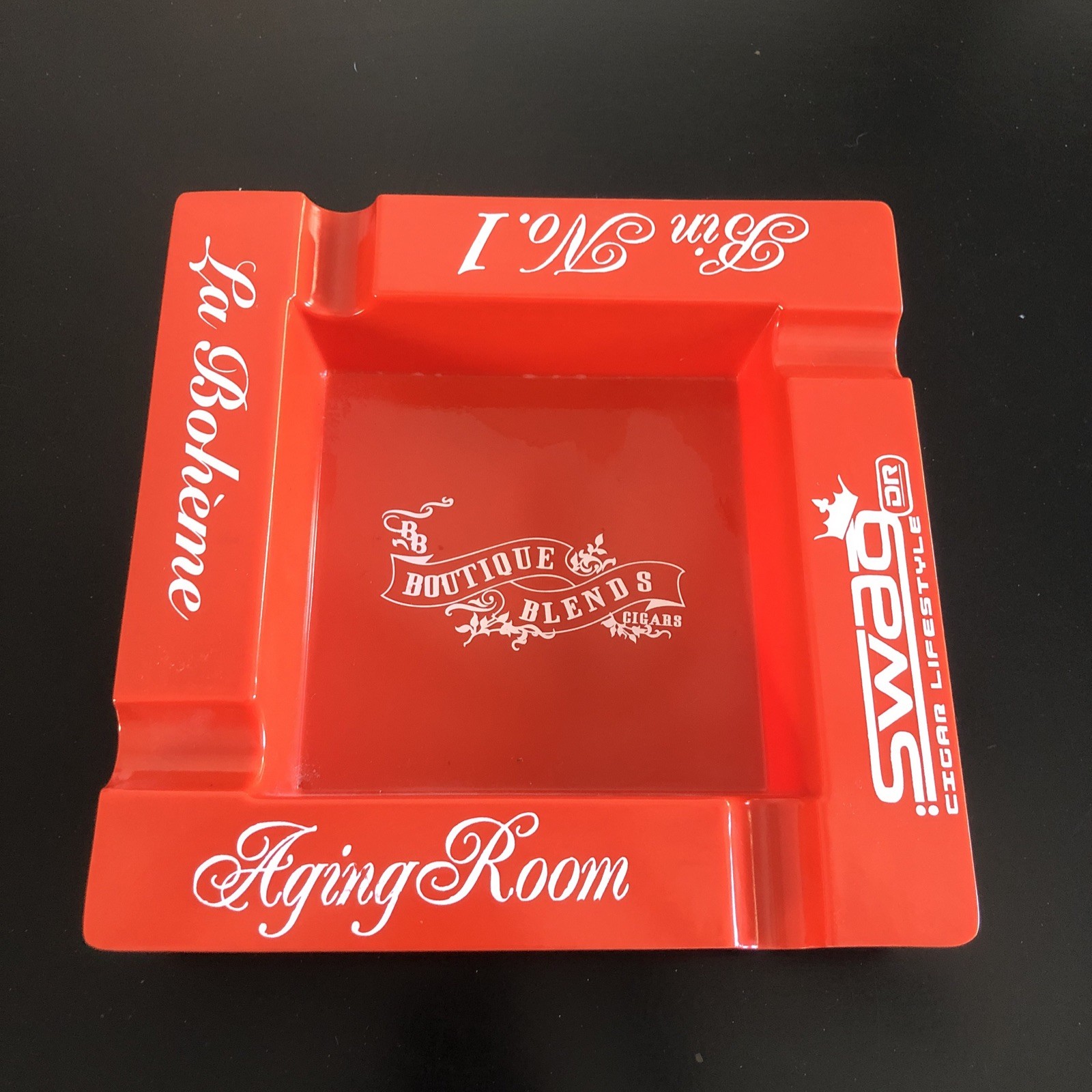 SWAG BIN 1 BOUTIQUE BLENDS VINTAGE CIGAR SMOKING ROOM LARGE 9\
