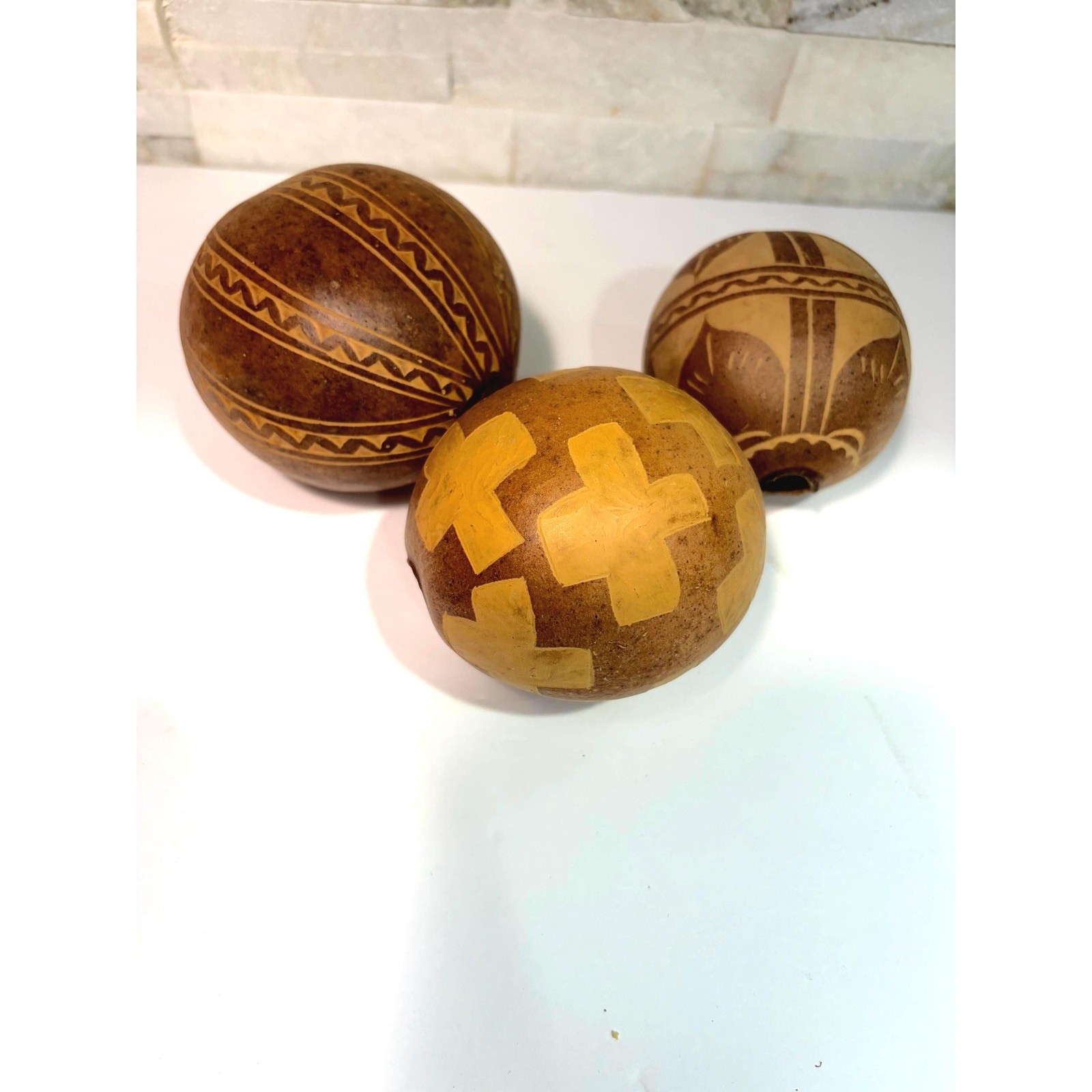 Set of 3 Vintage Mates Burilados Hand Carved Geometric Folk Art Gourd Vases