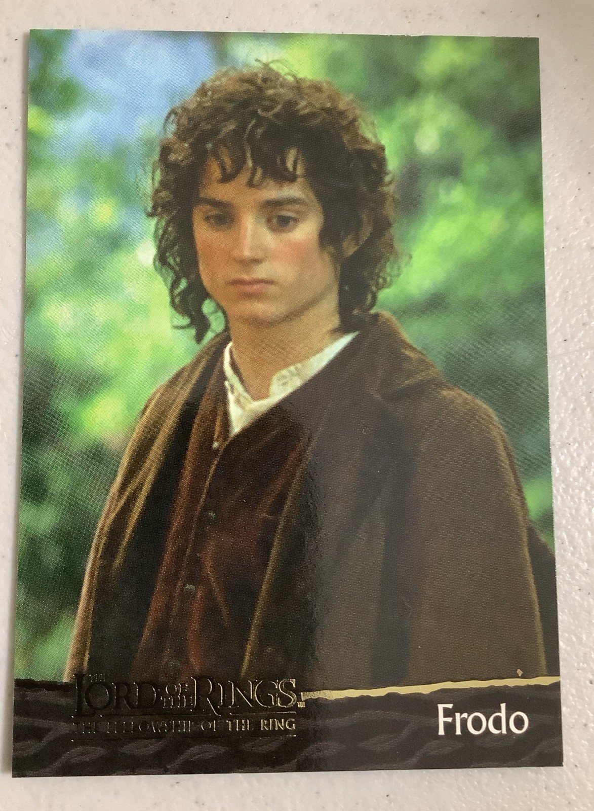 2001 Topps Lord of the Rings Fellowship Base Trading Card #4 Frodo Baggins RC