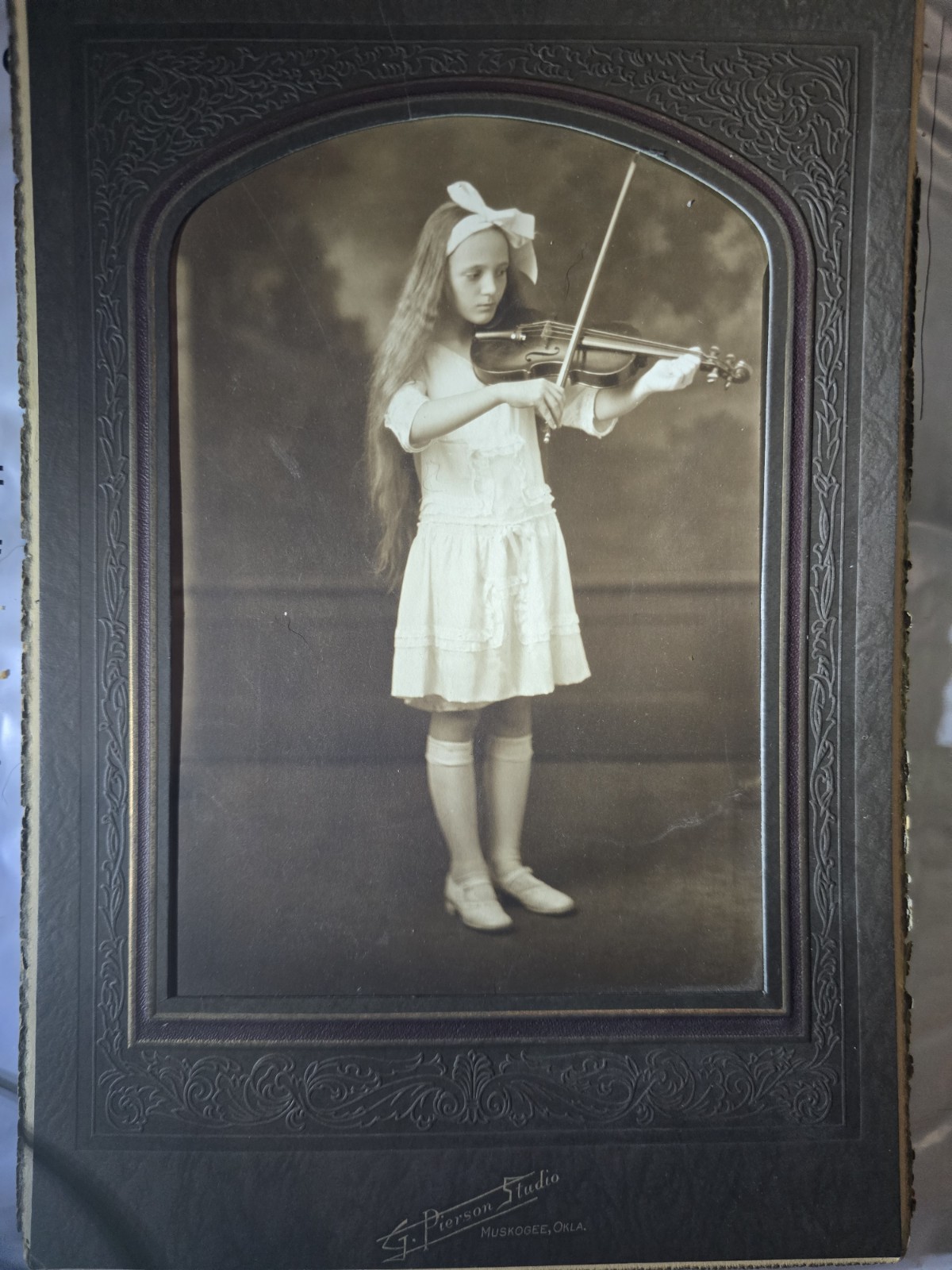 Antique Cab Card Portrait:Girl w/ Violin:Pierson Studio,Muskogee,OK c. 1906-1912