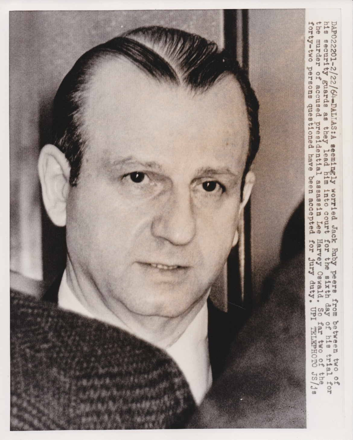 1964 Press Photo Lee Harvey Oswald Killer Jack Ruby Walks into Courtroom