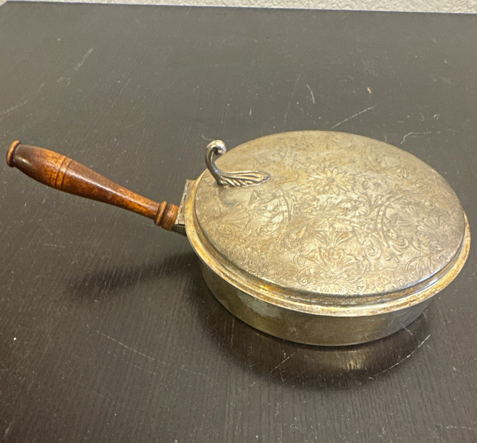 Vintage Antique Round Metal Lidded Pan/Saucepan w/ Wooden Handle, Silver/Brown