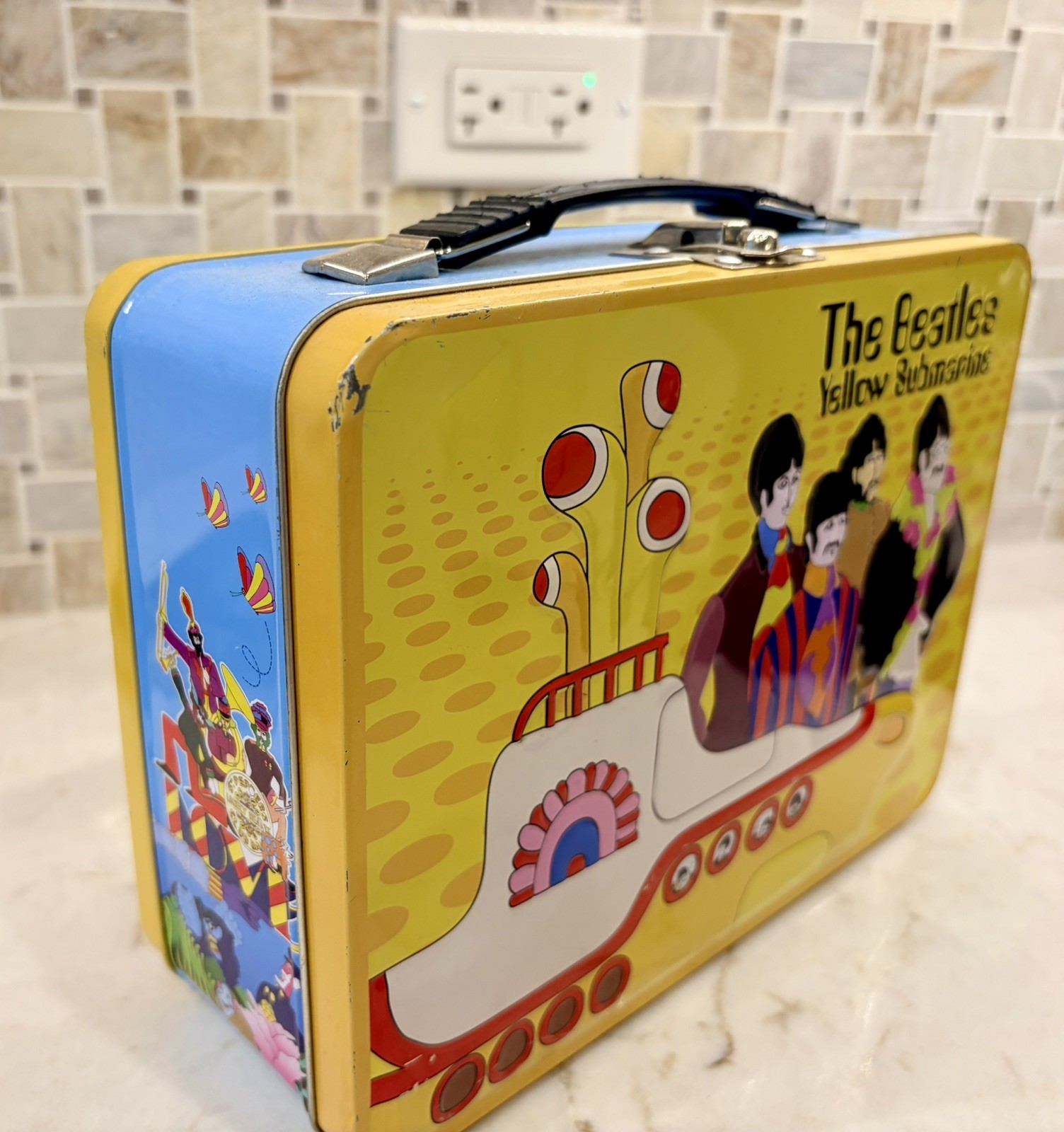 The Beatles Yellow Submarine 2014 Vintage Lunch Box Lunchbox, NO Thermos