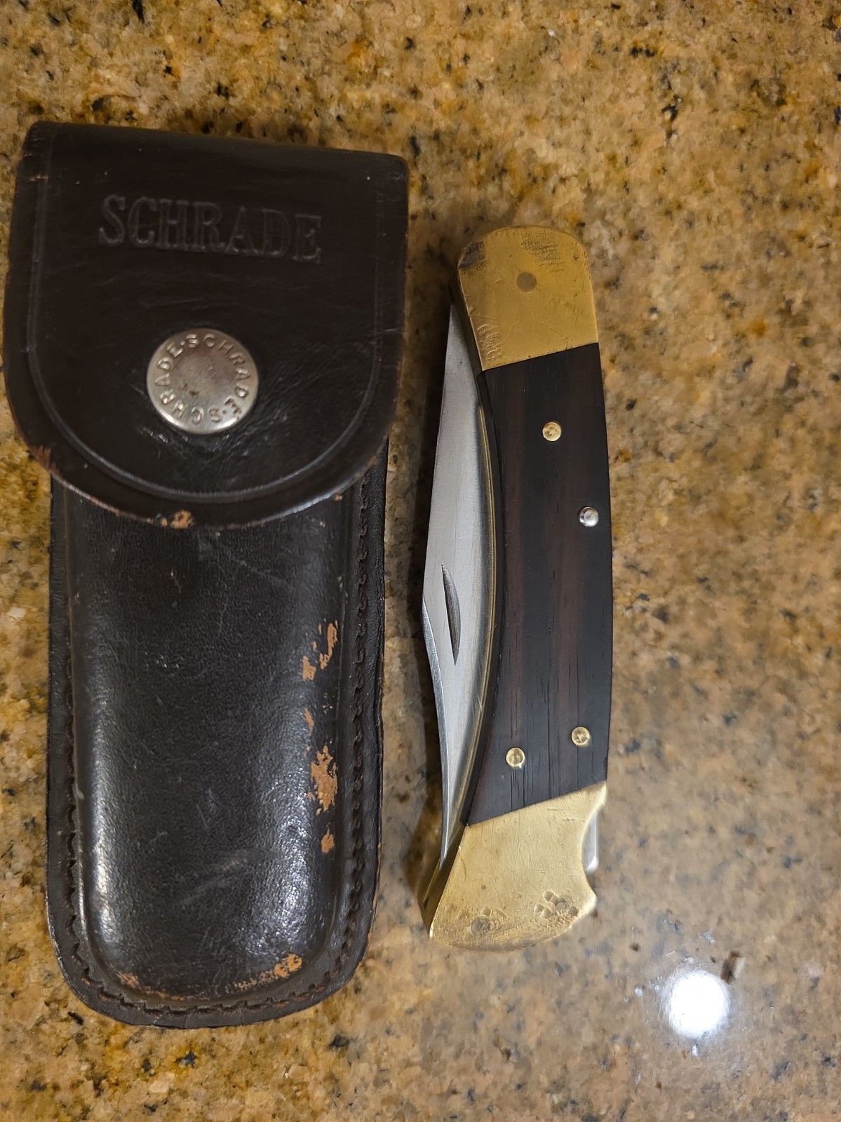 Vintage Buck 110 Folding What leather  Lockback Hunter Knife USA