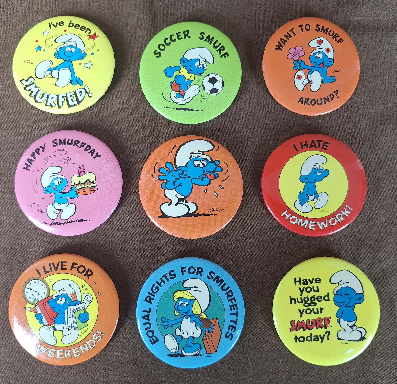Smurfs Buttons 9 Vintage Originals DEADSTOCK pinback metal soccer birthday
