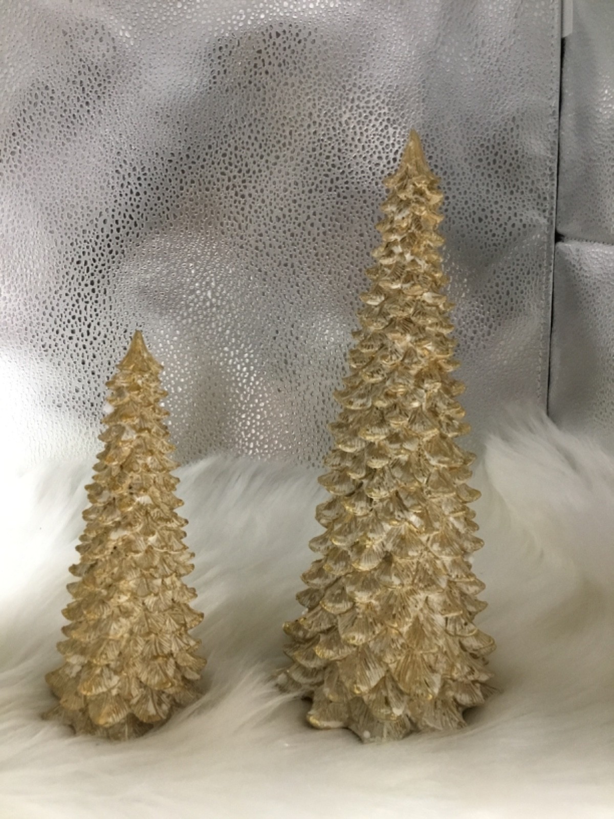 NIB 2 Piece Resin Christmas Tree Figurines Distressed White Gold Tabletop Decor