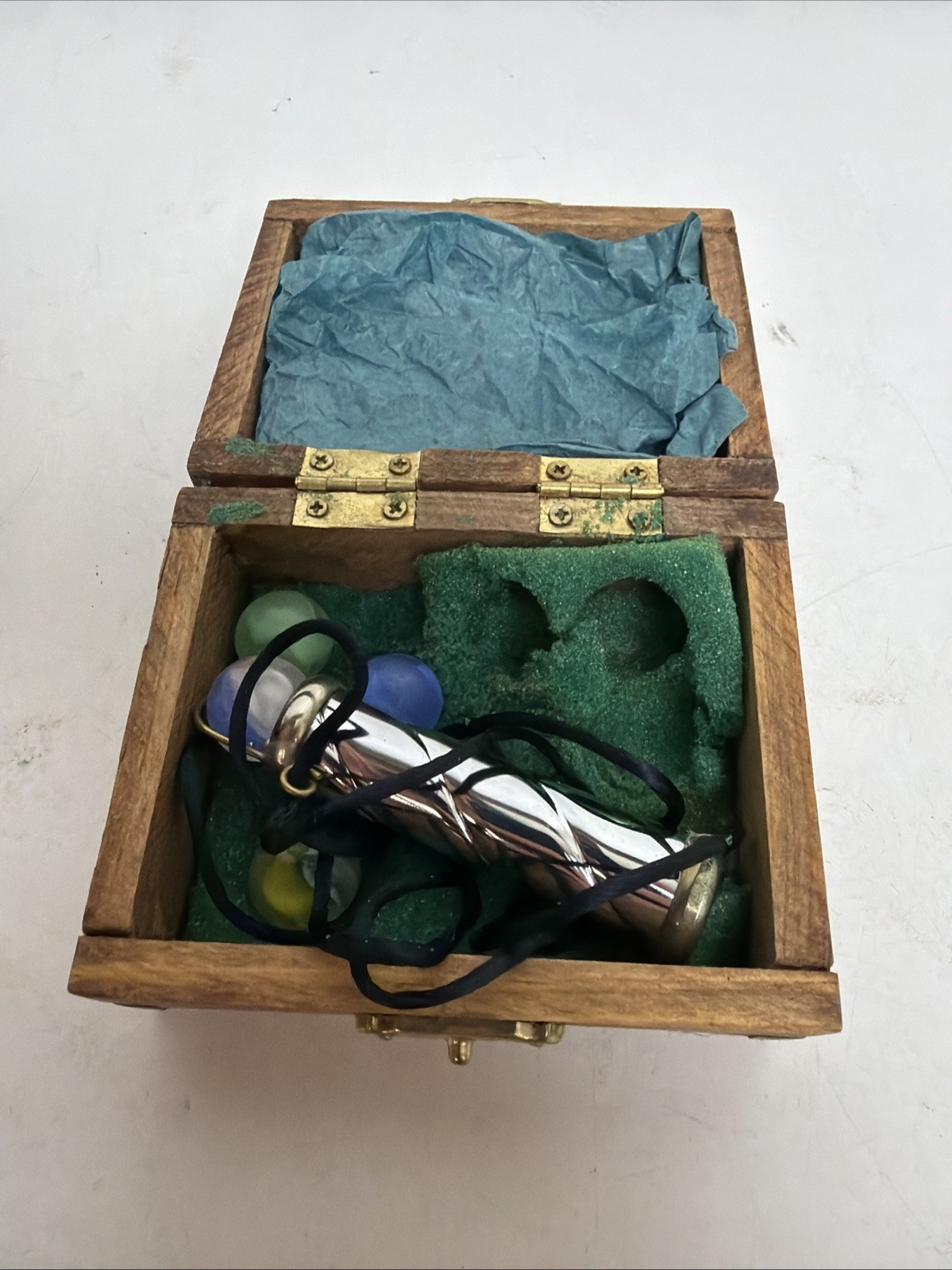 VTG Metal Kaleidoscope W/ String with Wooden Case and 4 Interchangeable Marbles