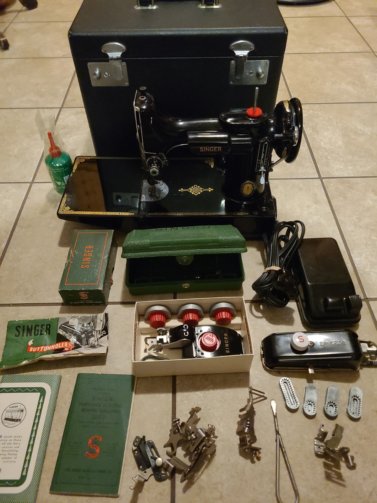 Singer Featherweight 221 Centennial Sewing Machine Blue Badge 1951 AK589623 Case