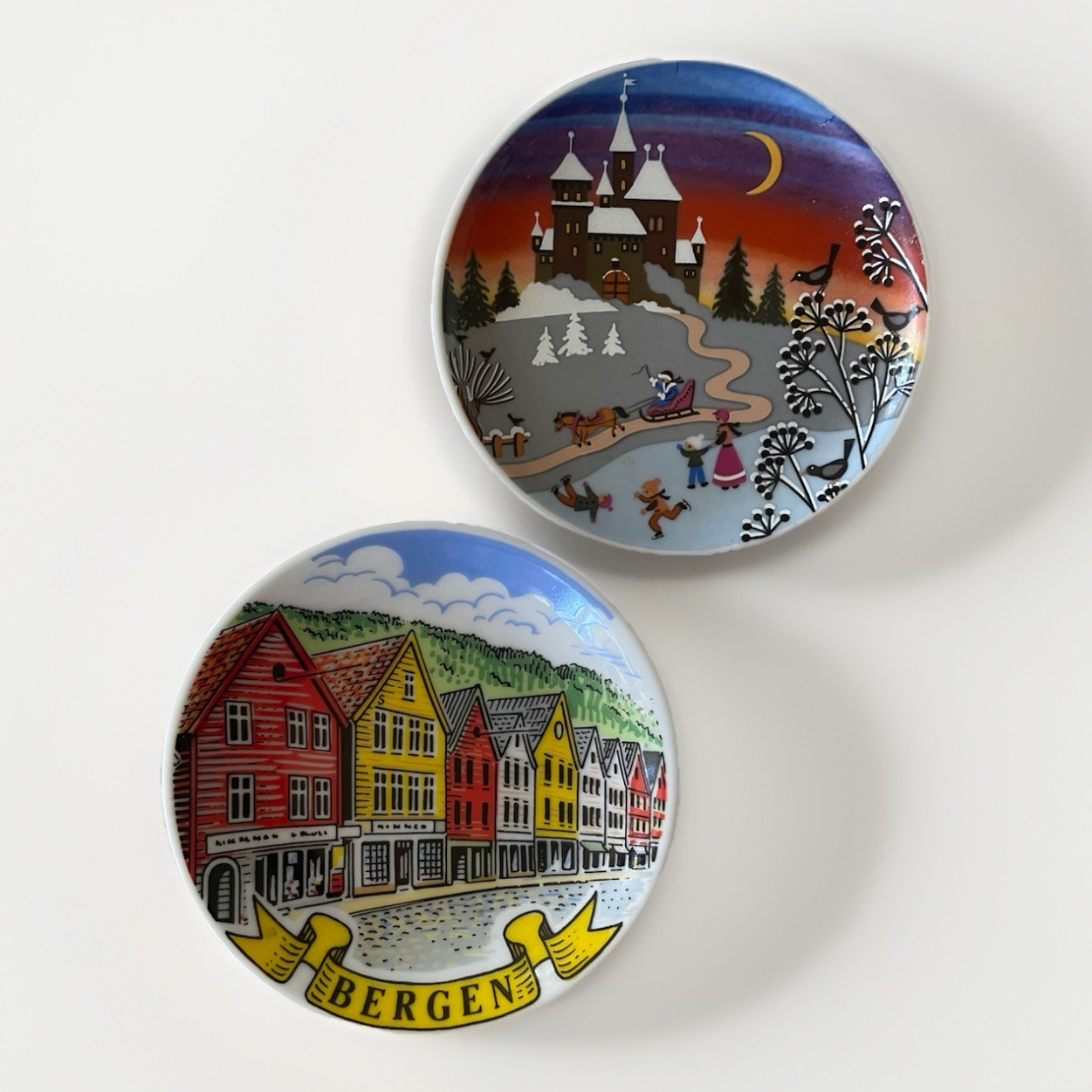 Lot of 2 Vintage Souvenir Mini Plates Bergen Norway & Germany Winter Folk Art