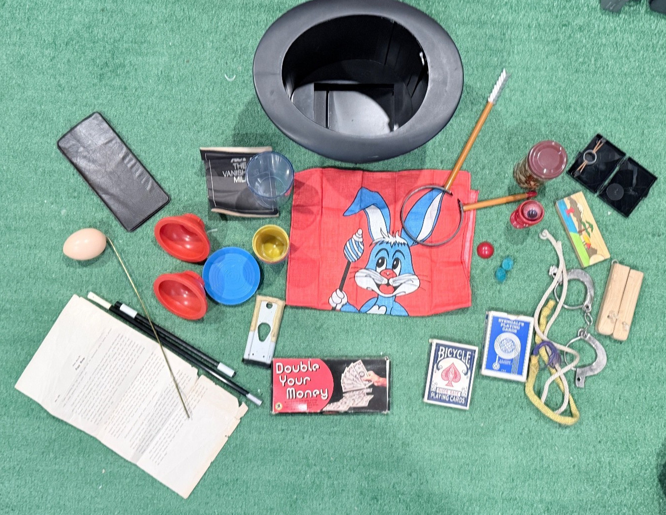 Lot of vintage 1960s/70s Magicians Magic Tricks and Props Remco