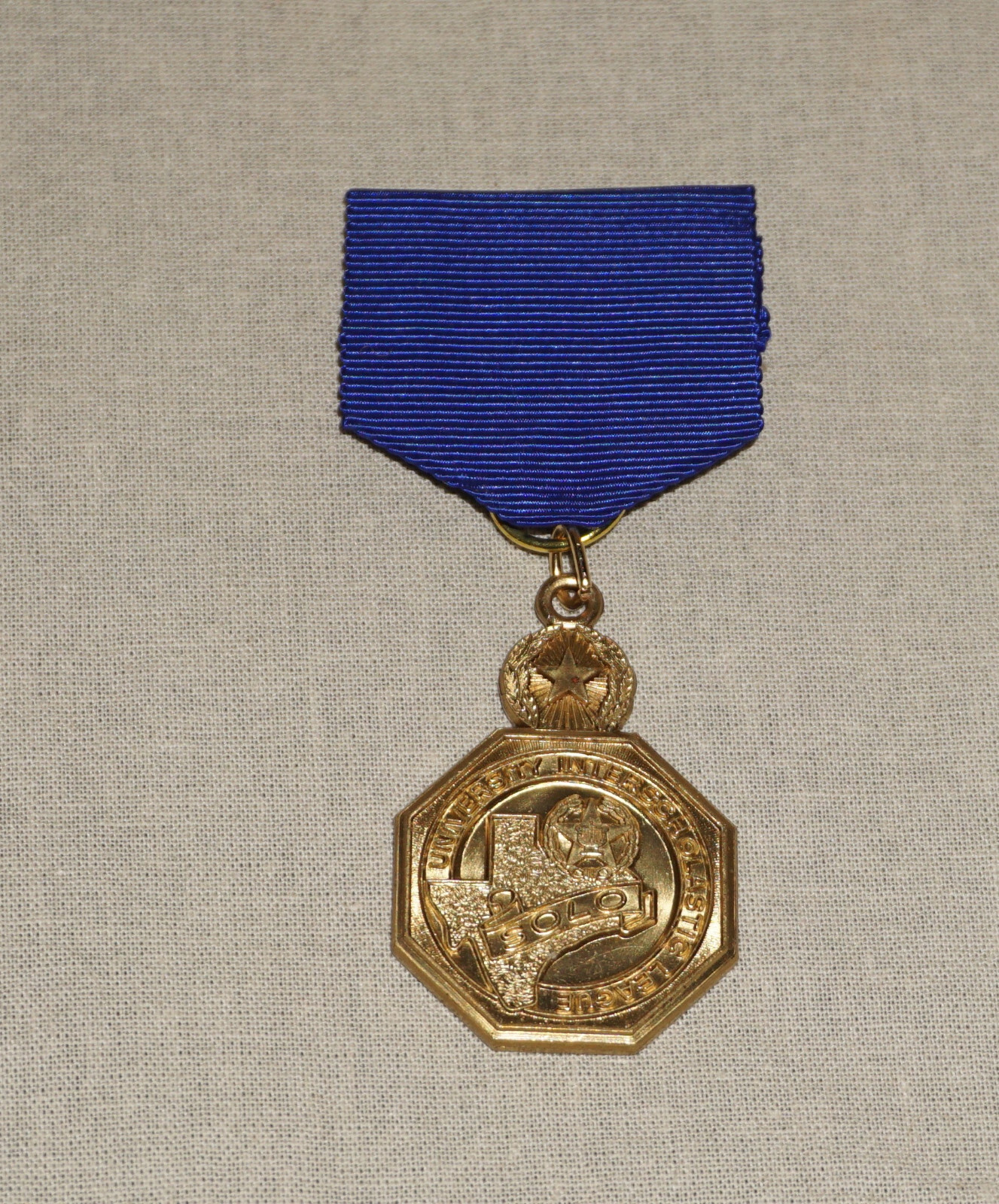 Vintage University Interscholastic League (UIL) Texas Solo Metal w/ Ribbon Vintage University Interscholastic League (UIL) Texas Solo Metal w/ Ribbon