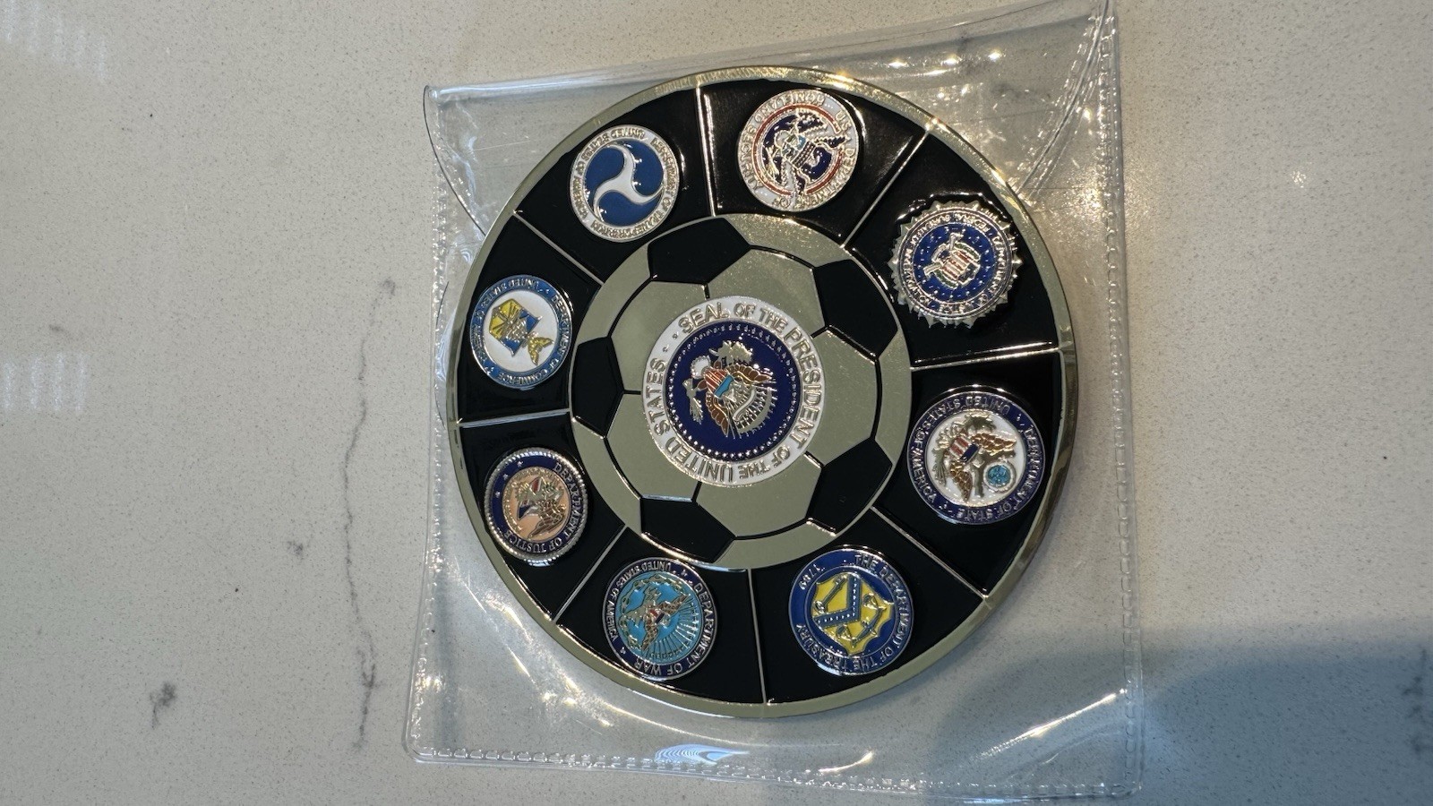 Extremely RARE White House Task Force FIFA World Cup Coin 2026 —TRUMP coin Extremely RARE White House Task Force FIFA World Cup Coin 2026 —TRUMP coin