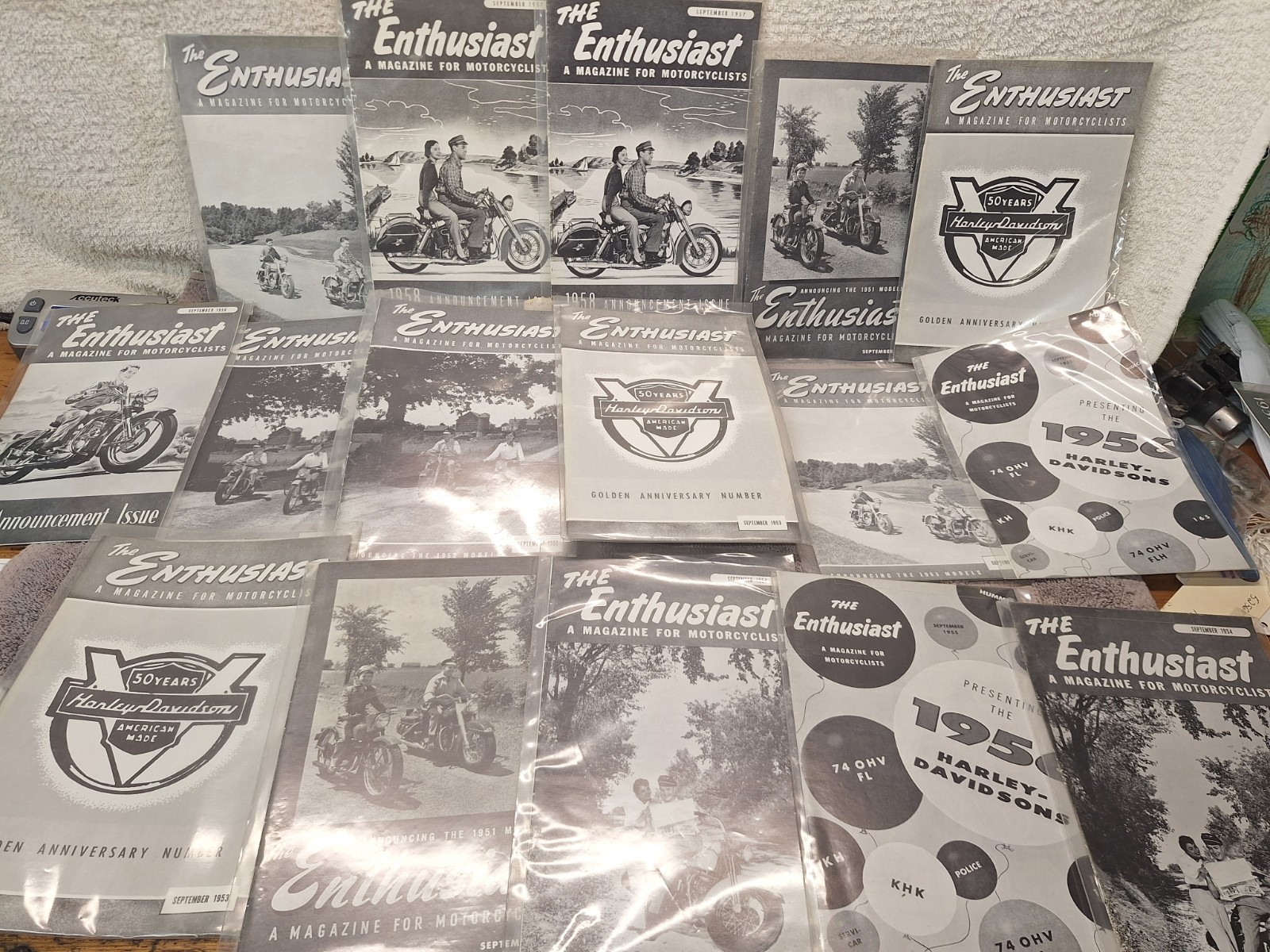 Lot Of 17 Vintage Harley-Davidson Enthusiast Magazines 1950\'s 1951 1958 1952 Lot Of 17 Vintage Harley-Davidson Enthusiast Magazines 1950\'s 1951 1958 1952