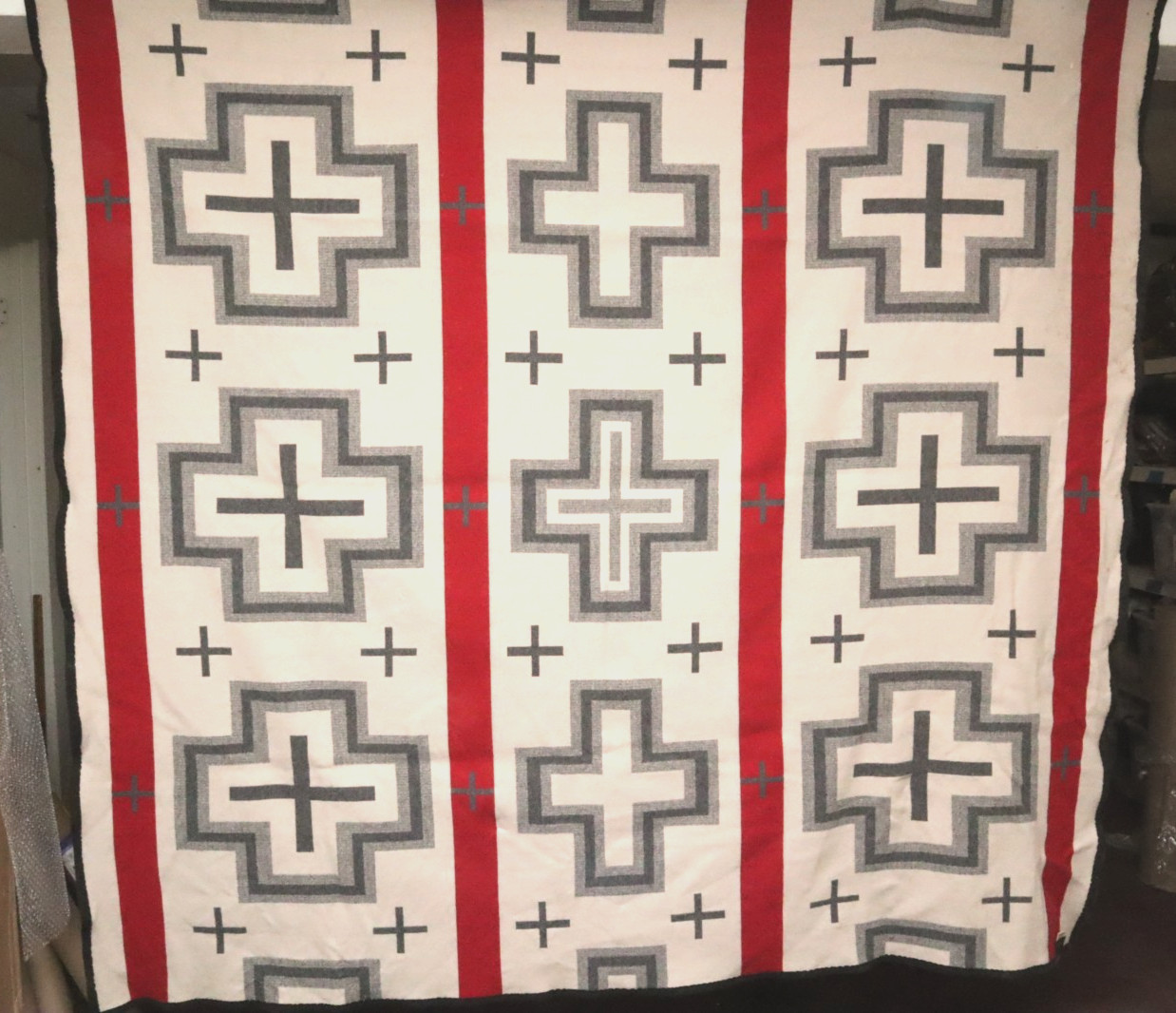 Pendleton Blanket San Miguel 88x80 Wool Gray Ivory Red Crosses
