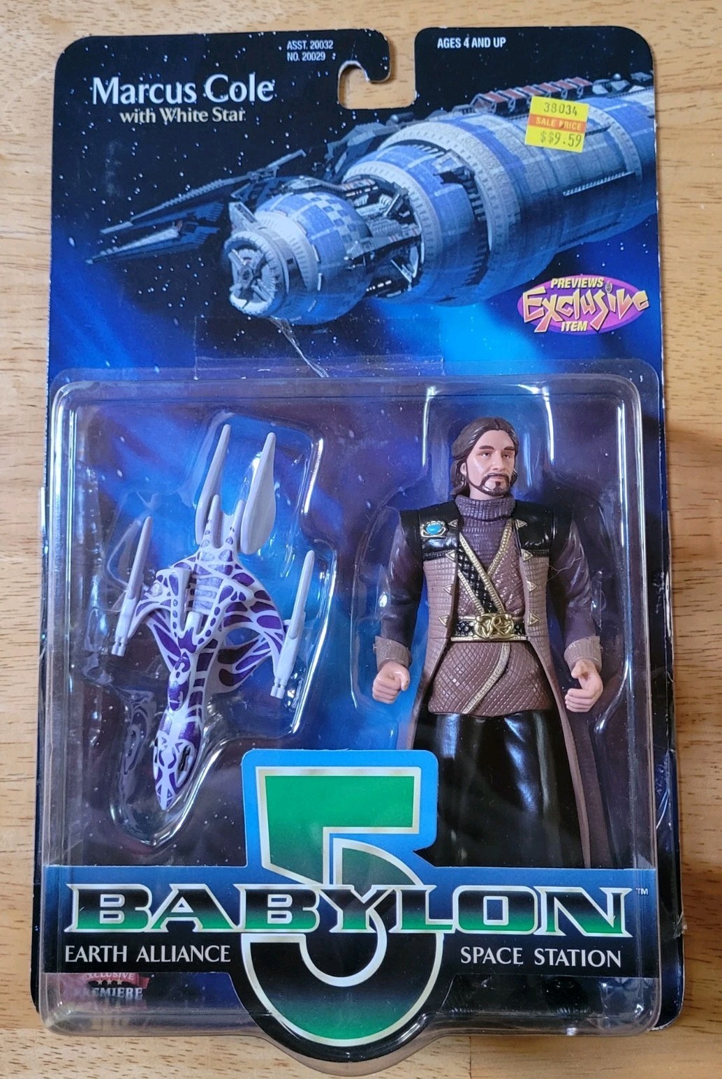 BABYLON 5 MARCUS Cole Action Figure  with WHITESTAR WB Toy 1997 NEW Sealed