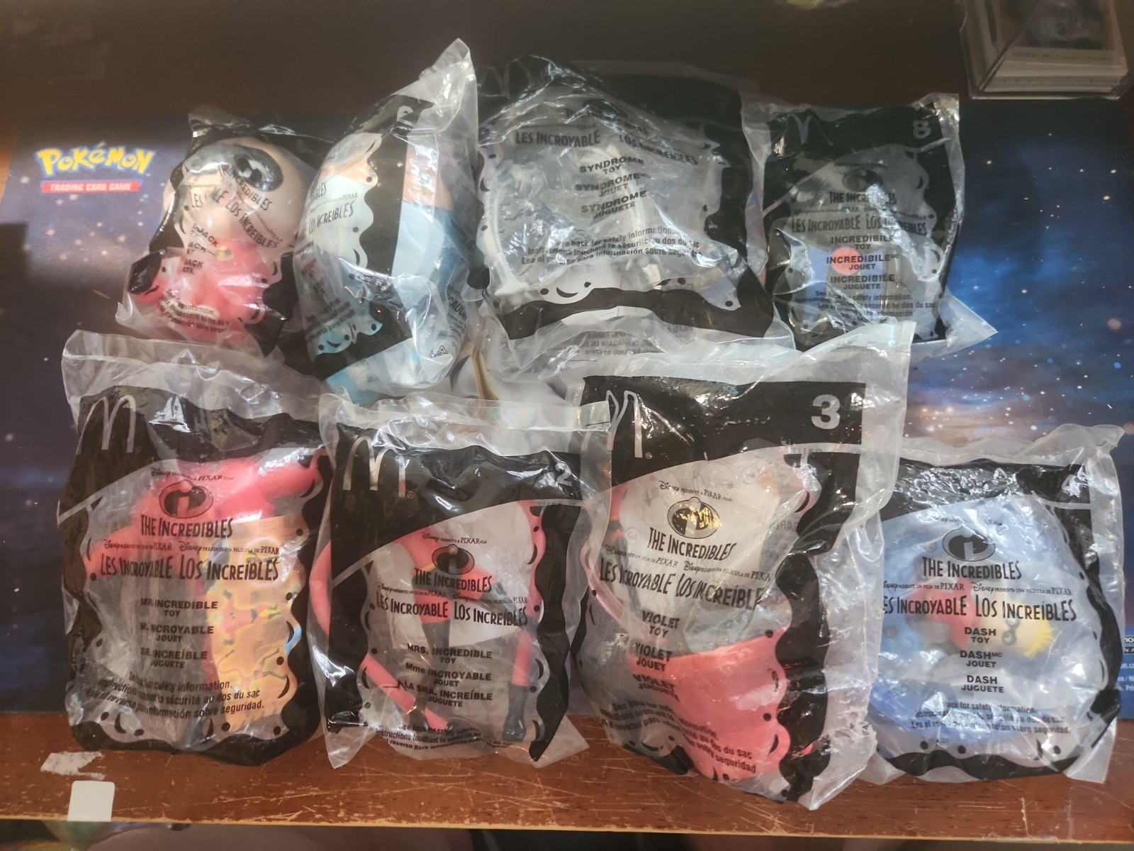 MCDONALD'S DISNEY INCREDIBLES 2004 HAPPY MEAL TOY COMPLETE SEALED SET OF 8