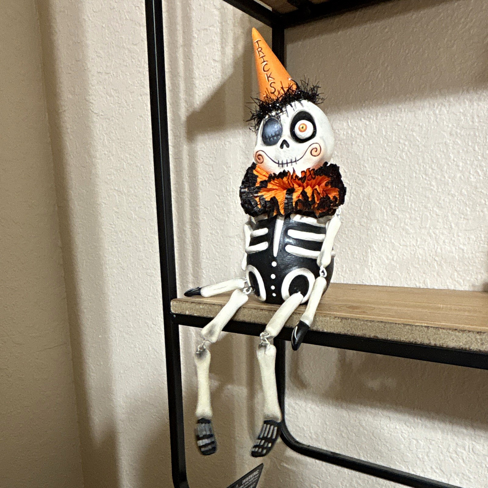NWOT, Bethany Lowe Charmed Confections Sitting “Tricks” Party Skeleton