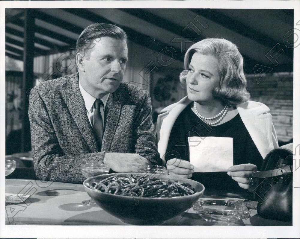 1964 Actor Phillip Abbott & Kim Stanley in The eleventh Hour Press Photo