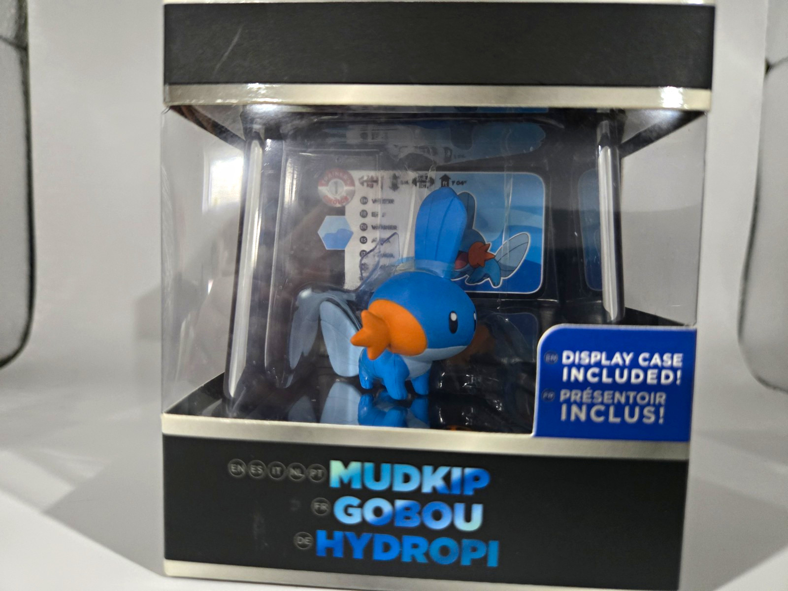 TOMY Pokémon Mudkip Plastic Figure Blue/Orange w/ Display Case Included