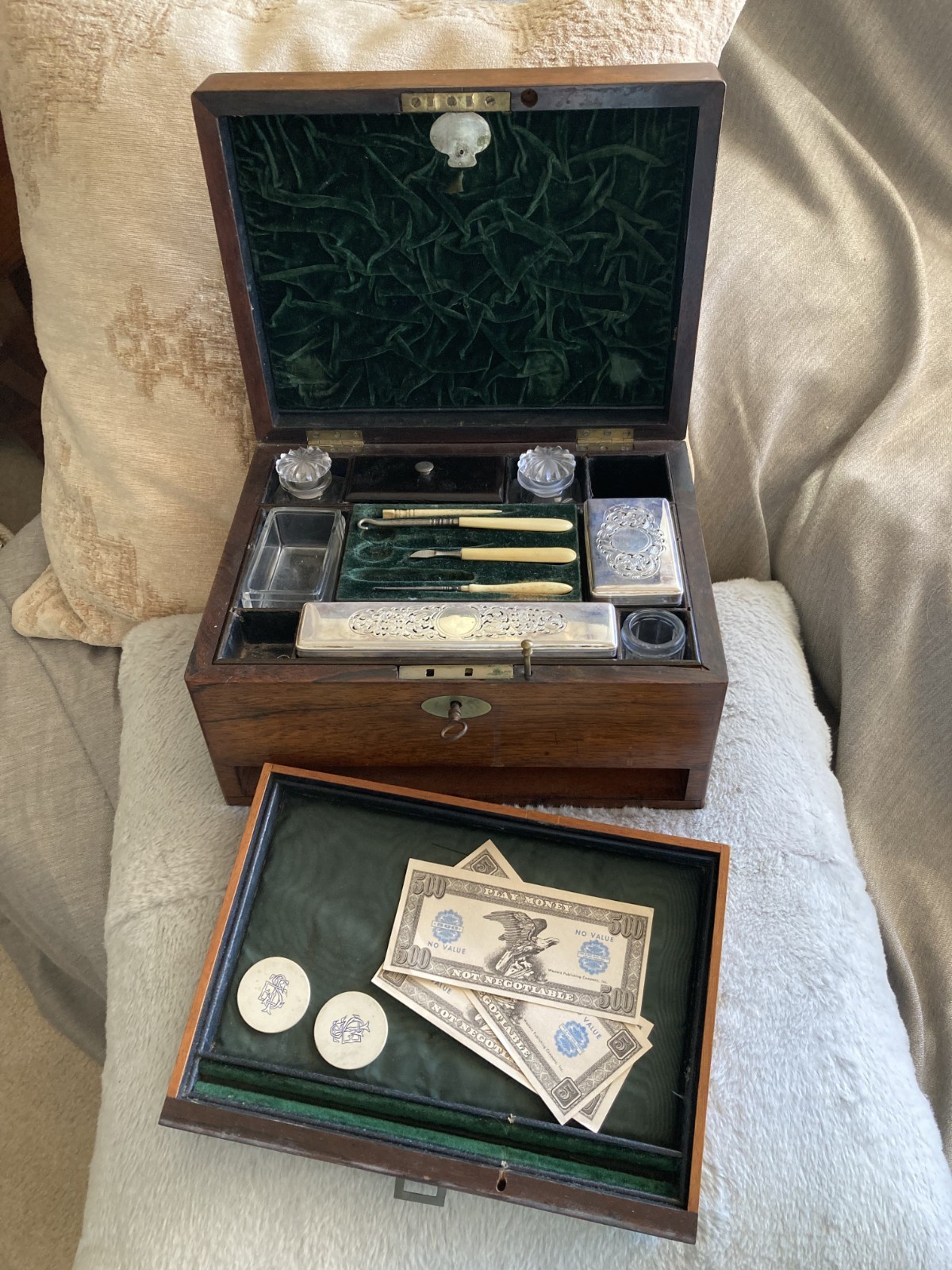 RARE 1850's Mechi Label ANTIQUE Traveling Wood Vanity Box Silver Plate Jars KEYS