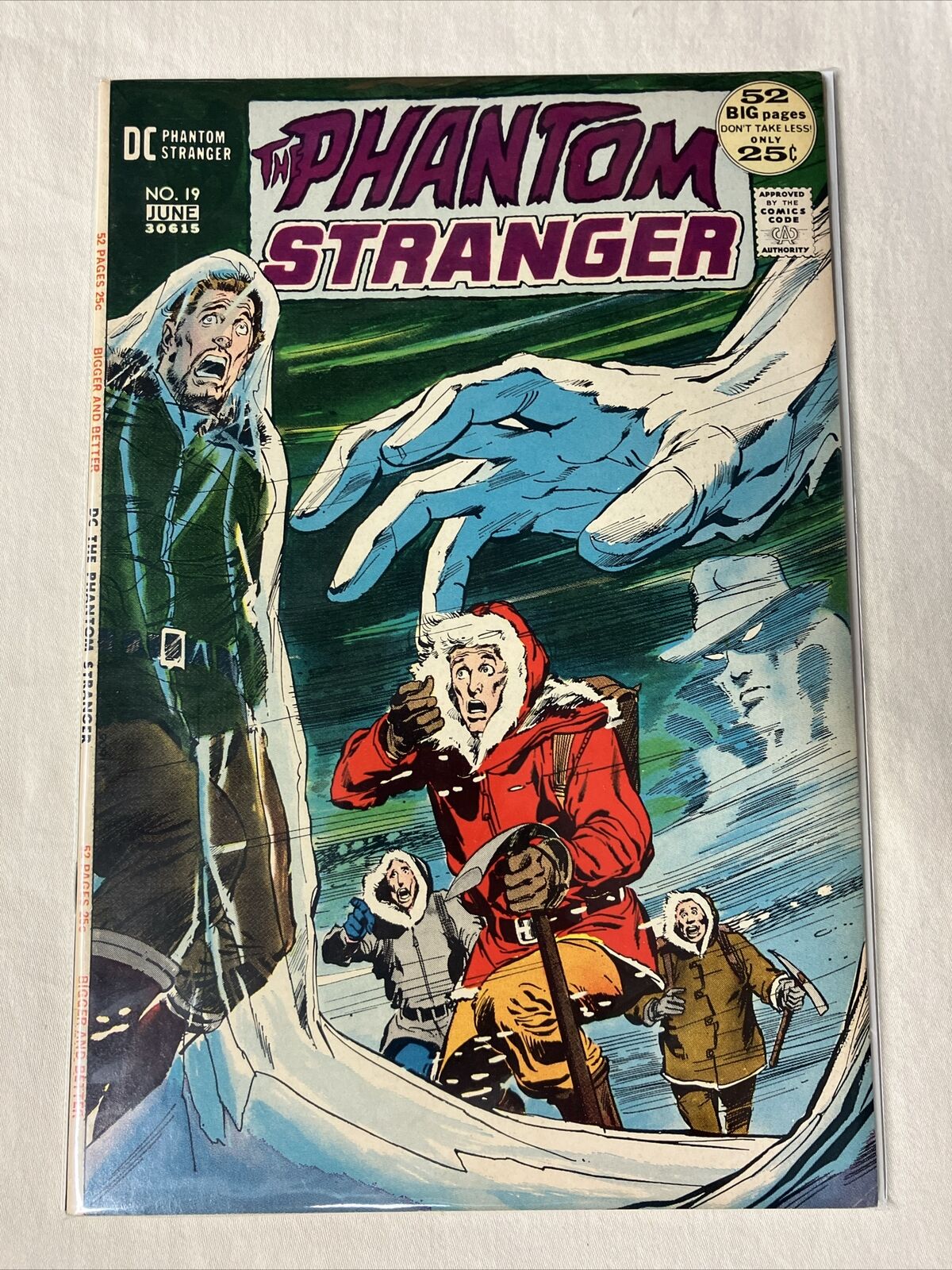The Phantom Stranger #19 June 1972 Bronze Age DC Comics Neal Adams NM- 9.0