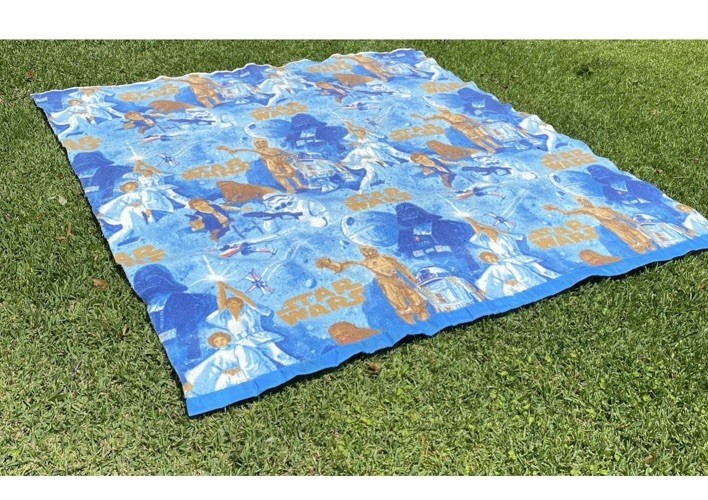 Vintage 1970\'s Star Wars Fleece Large Blanket approx 78 in x 87 in