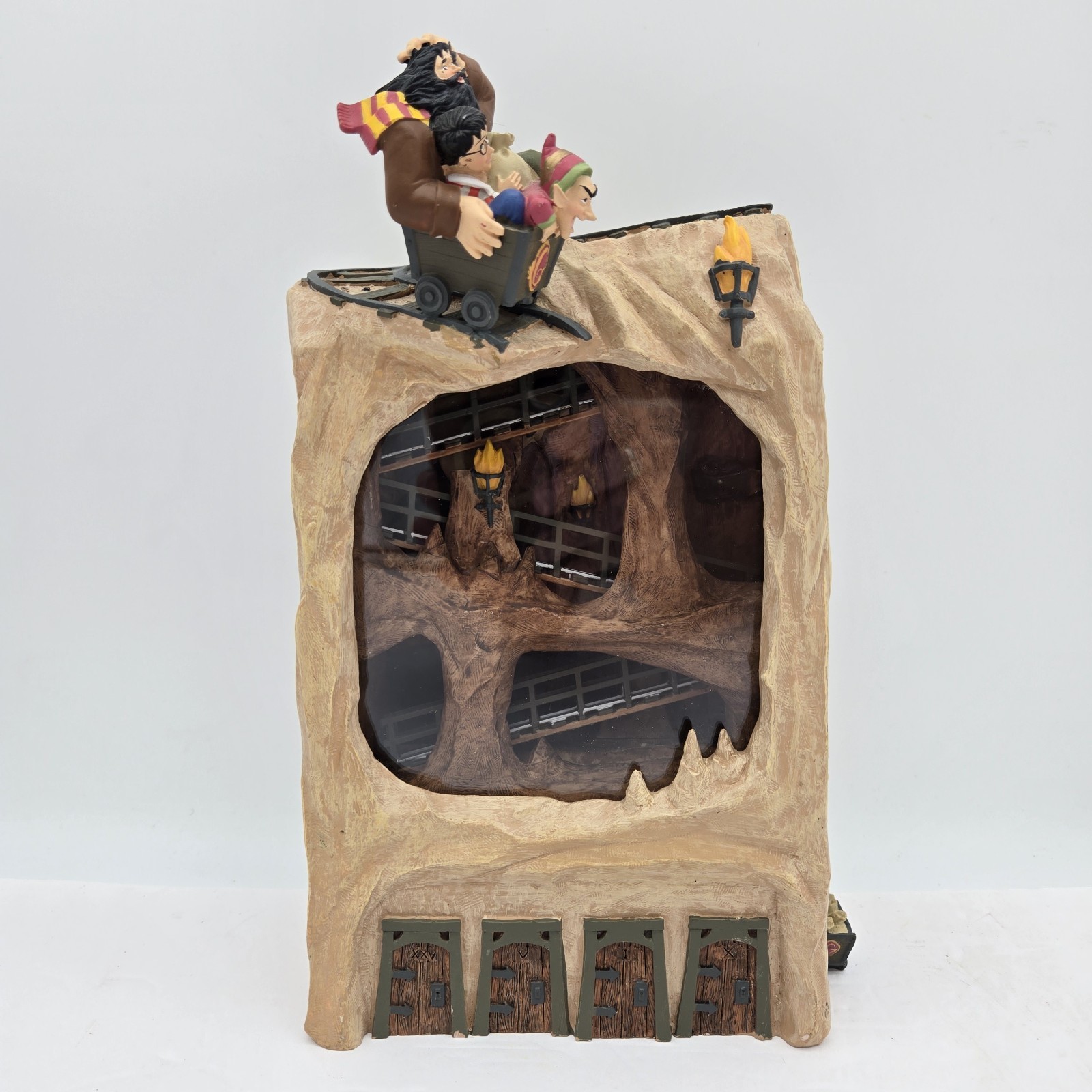 Vtg 2001 Hallmark Harry Potter Gringotts Cave Coaster Action Coin Bank *READ* Vtg 2001 Hallmark Harry Potter Gringotts Cave Coaster Action Coin Bank *READ*