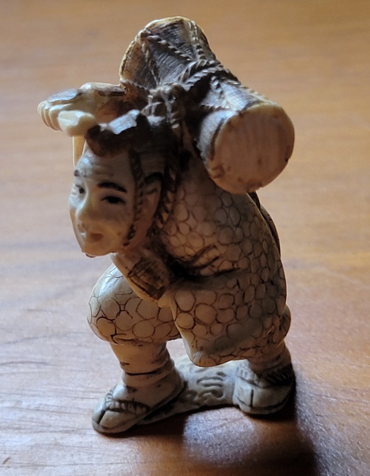  Vintage Resin Japanese Style Figurine  Netsuke  Okimono Style Traveler Man Mask