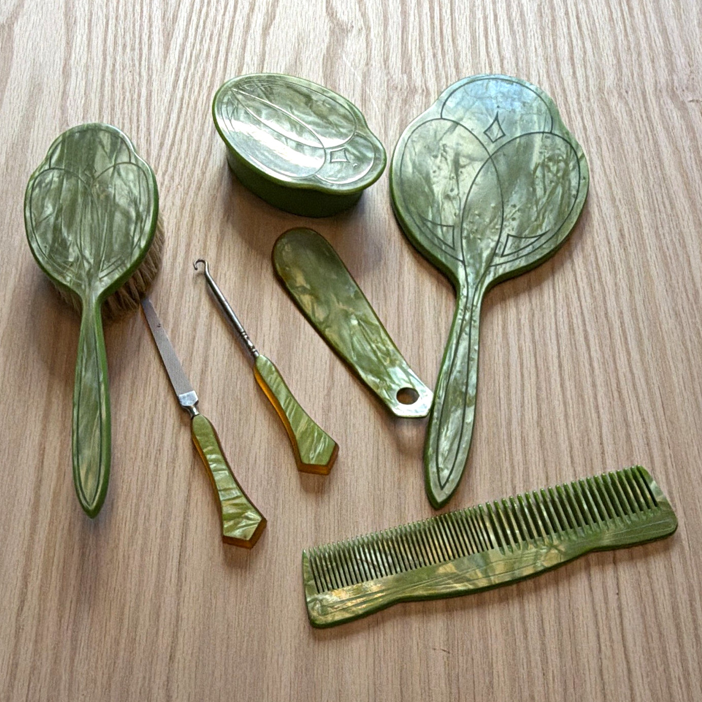 Vintage Shelburne Amerith Green Pearlized Vanity Set Mirror Brush Comb 7 Pc