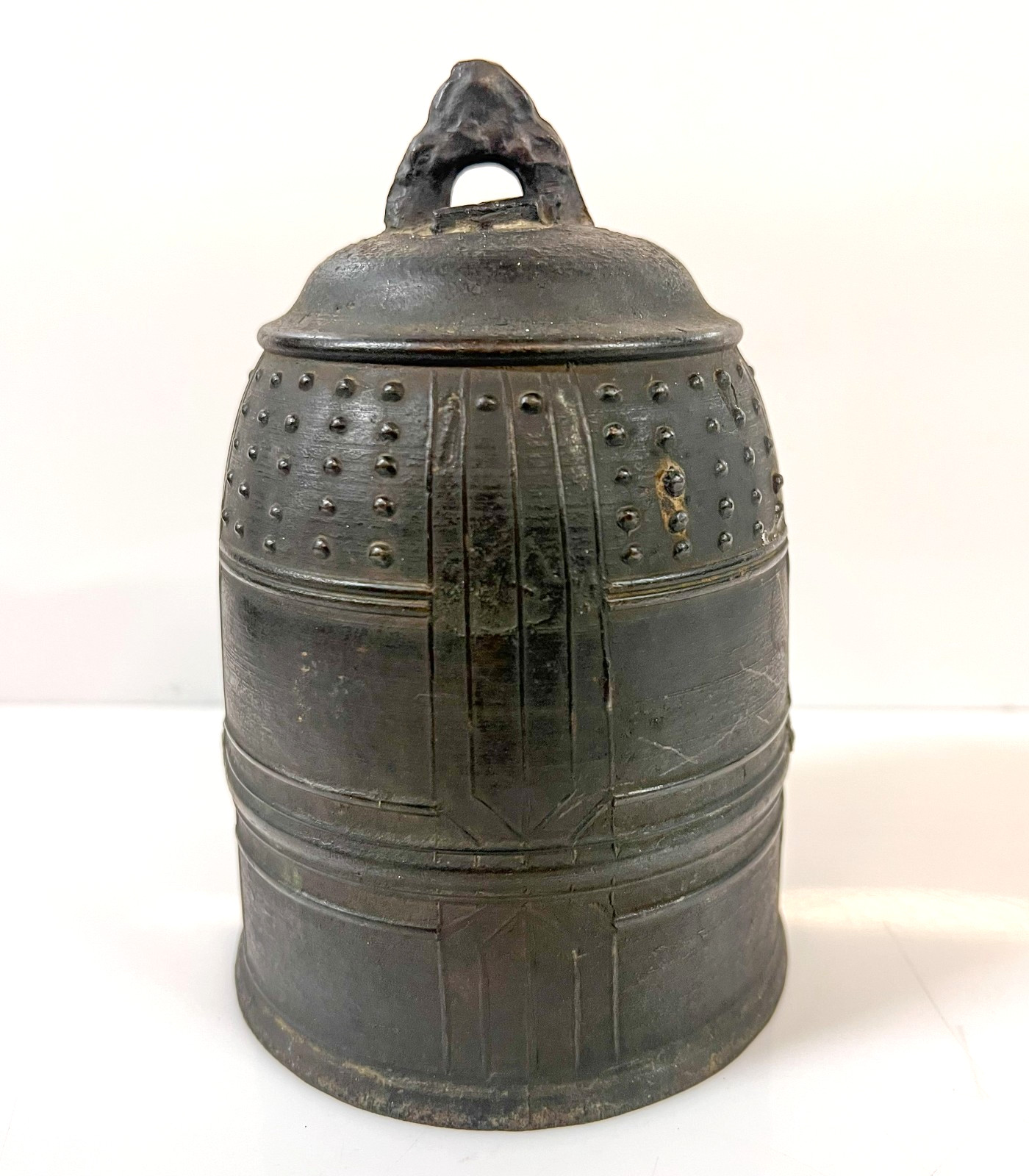 Vintage Buddhist patinated bronze temple bell bonsho