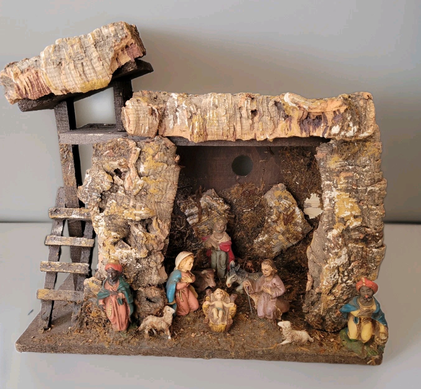 Vintage Italian Nativity Set Christmas Manger Scene Stable 9 Figures Made Italy