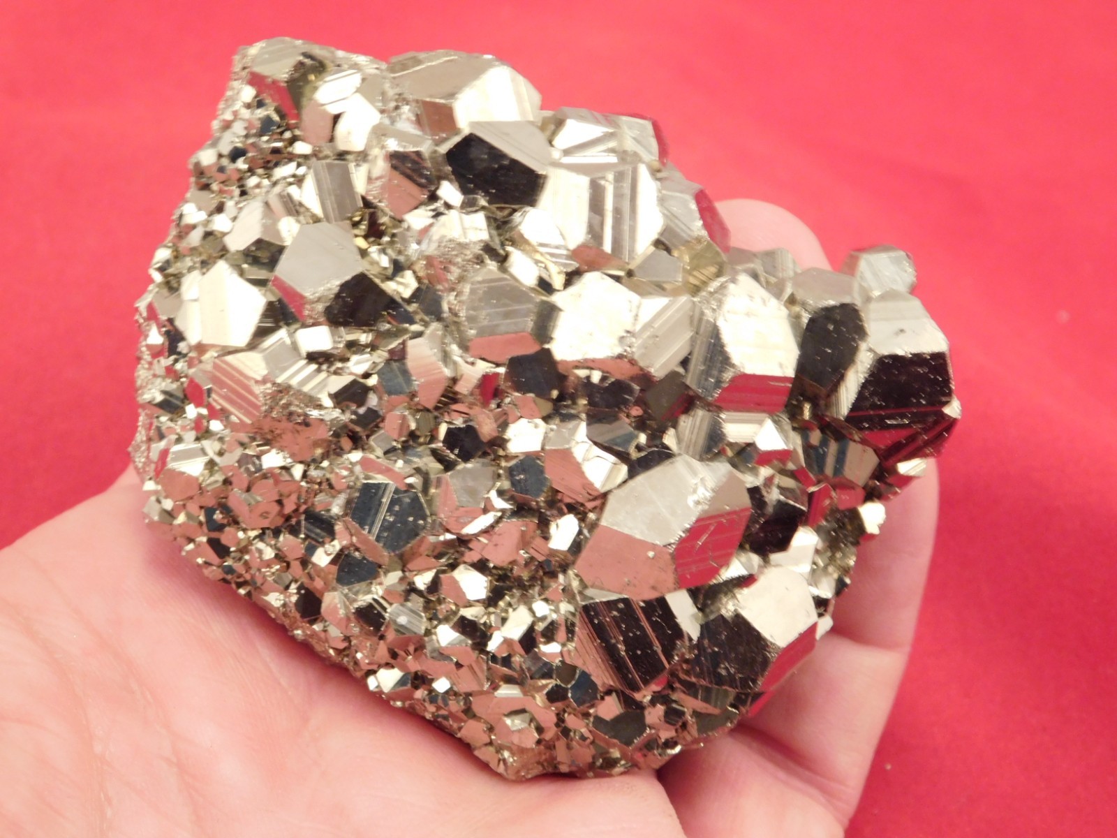 wOw Larger Dodecahedron PYRITE Crystal Cluster 100% Natural Peru 414gr