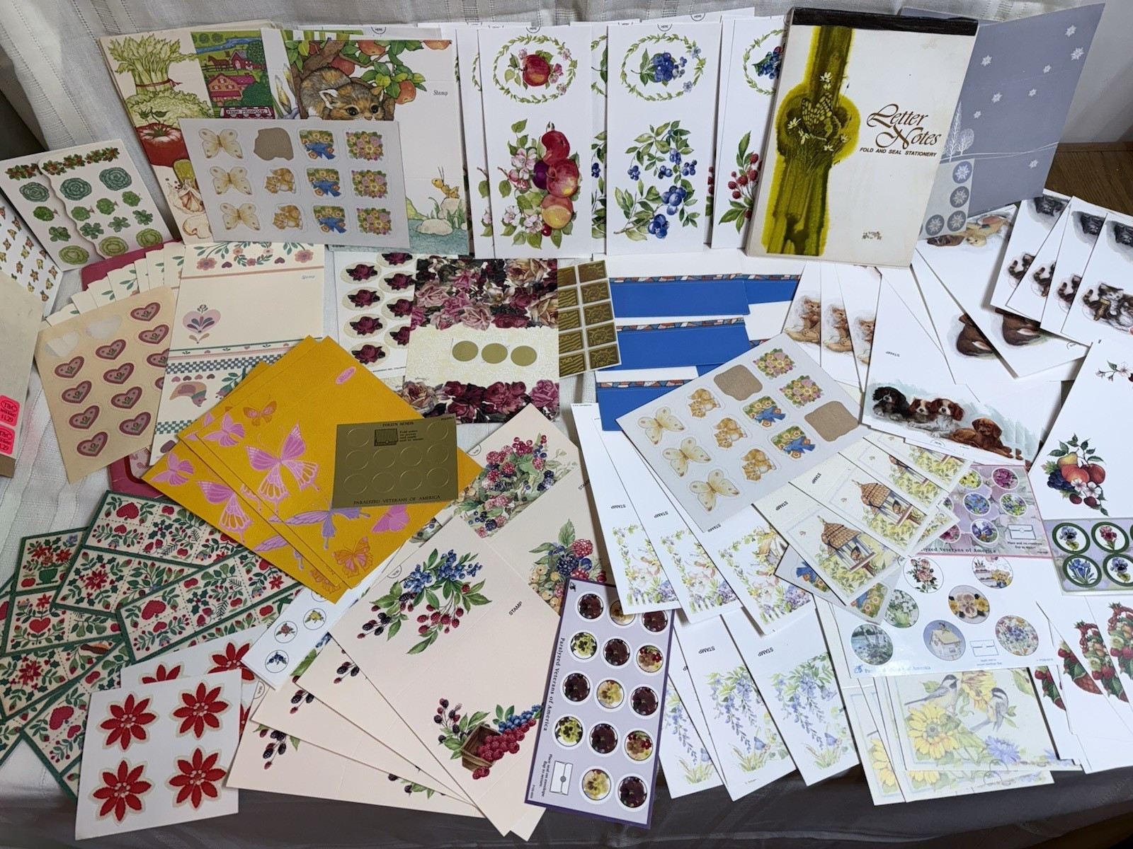 Vtg Huge Lot 158 Fold-Over Just-a-Note Retro Postalettes Card Stationery & Seals