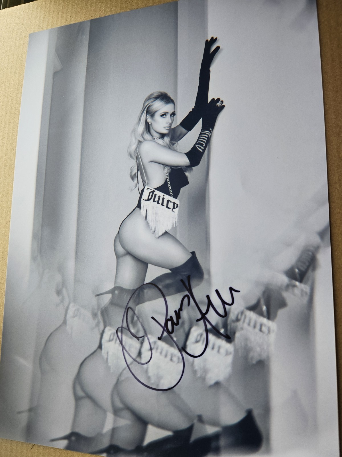 PARIS HILTON ORIGINAL AUTOGRAPH,  JUICY MODELING DAYS. 8X12