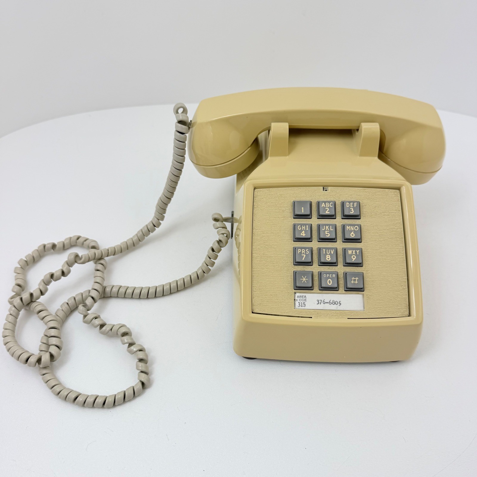 Vintage ITT Cortelco 250044 Beige Push Button Touch Tone Desk Phone USA 1989
