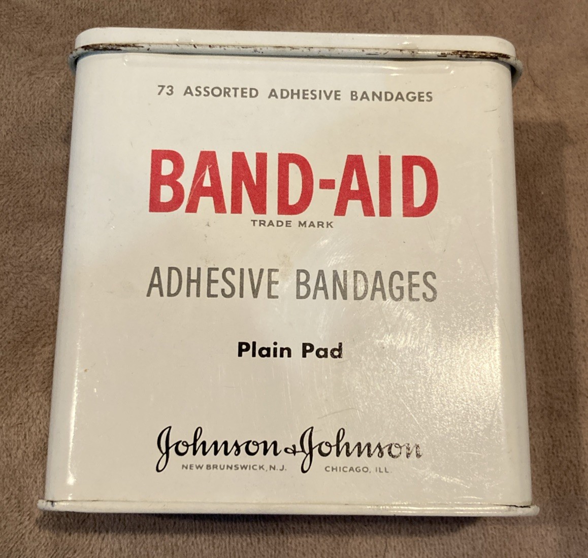 Vintage 1954-1958 BAND-AID Johnson & Johnson 73 Adhesive Bandages Tin empty Vintage 1954-1958 BAND-AID Johnson & Johnson 73 Adhesive Bandages Tin empty